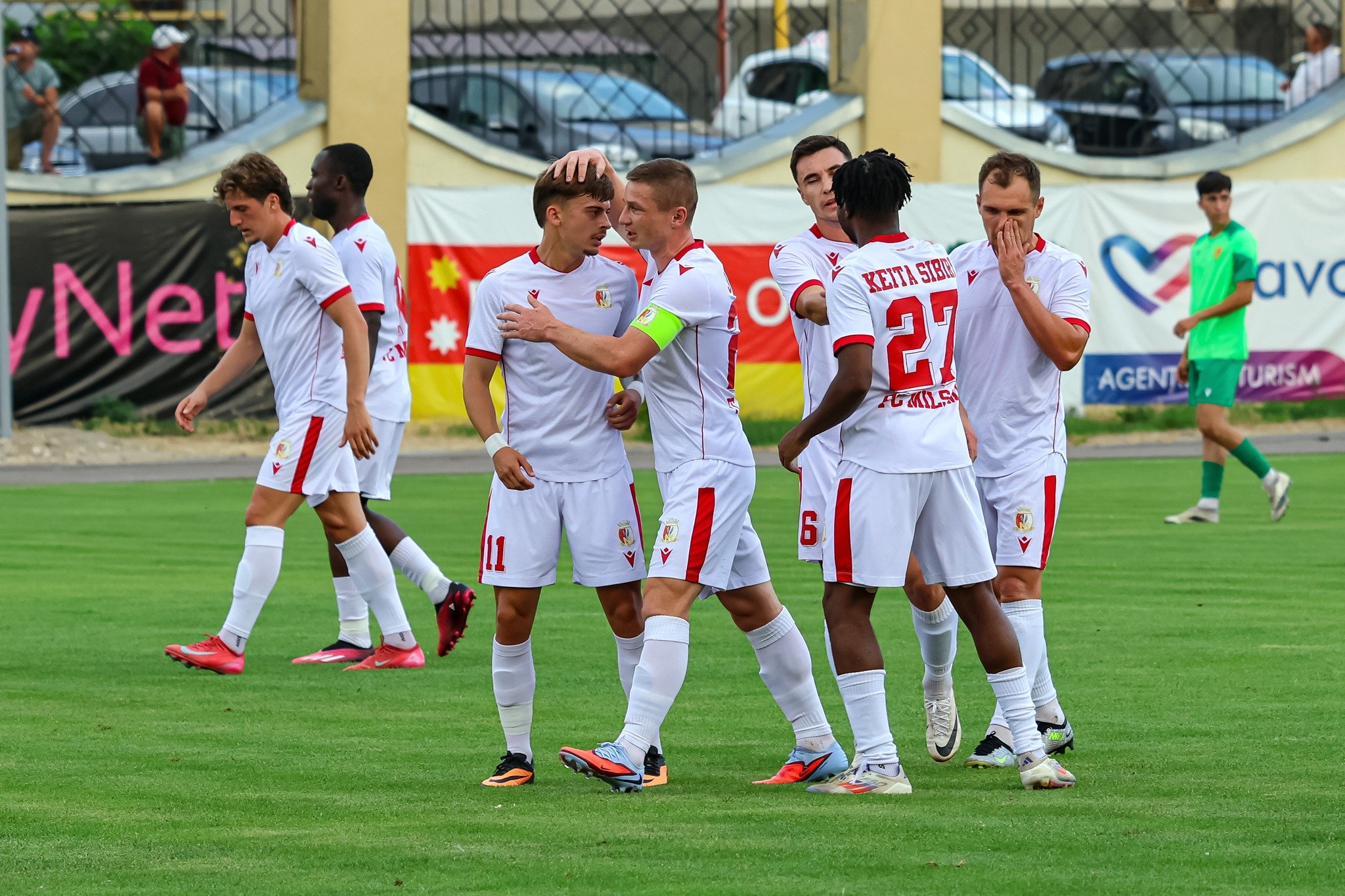 Echipa cu șapte rom&acirc;ni, victorie cu 3-2 și două cartonașe roșii &icirc;n al treilea tur preliminar Conference League