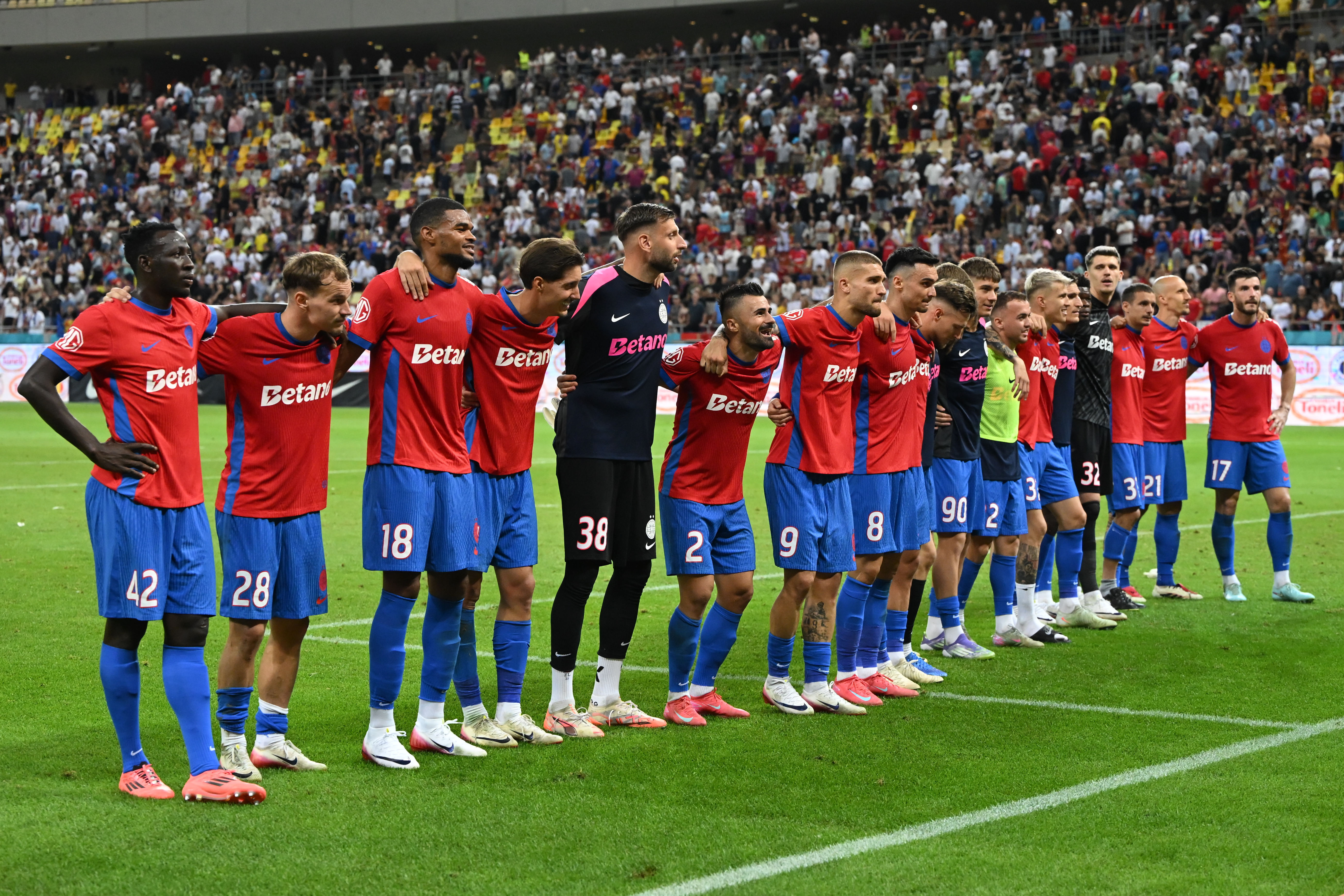 Cum a evitat publicul o criză majoră și cine a ieșit pe minus cu Drita. 7 concluzii după seara &icirc;n care FCSB a &icirc;nviat