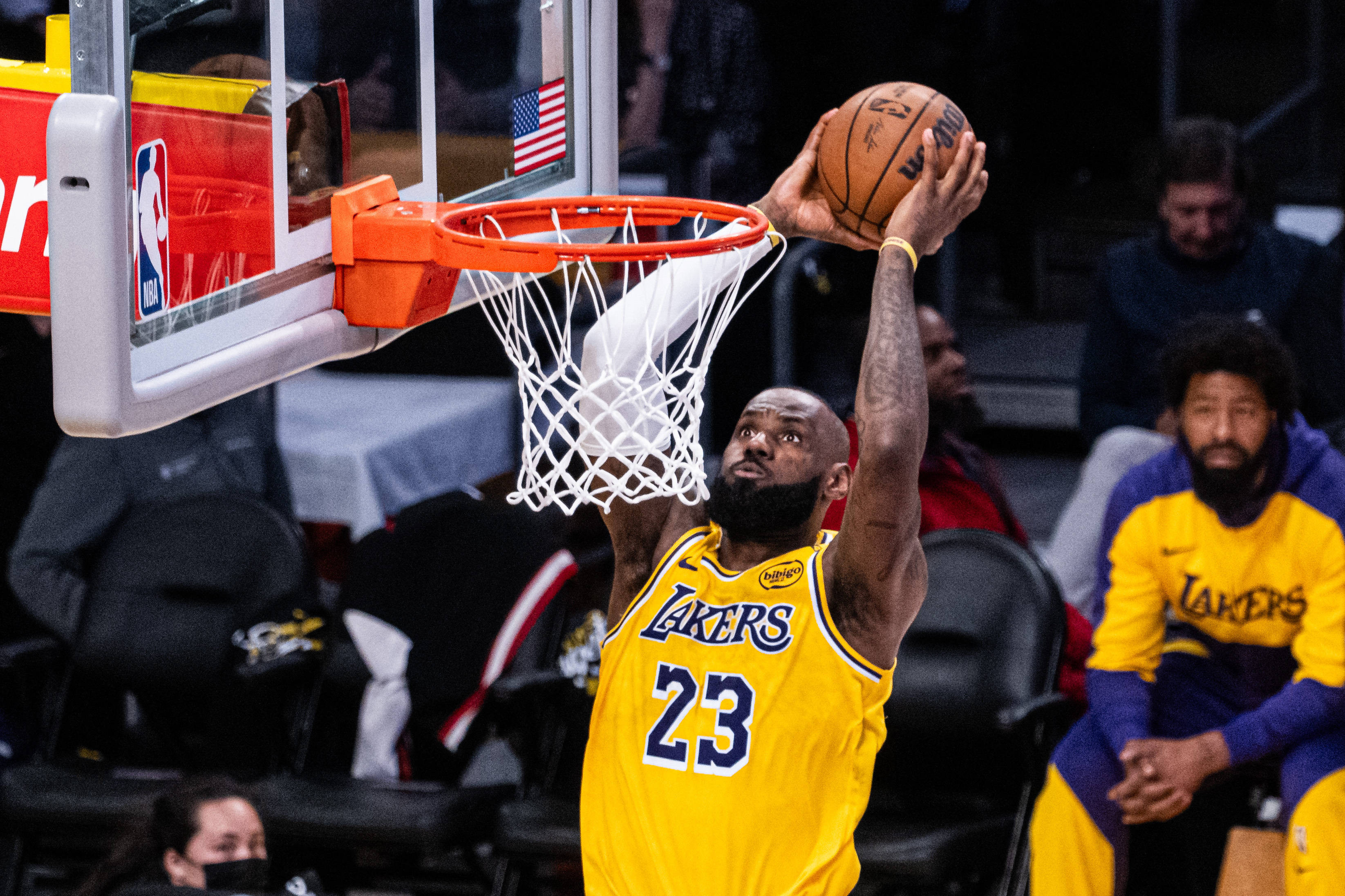 C&acirc;nd &icirc;ncepe noua ediție NBA și care este primul meci al sezonului. LeBron James, la datorie!