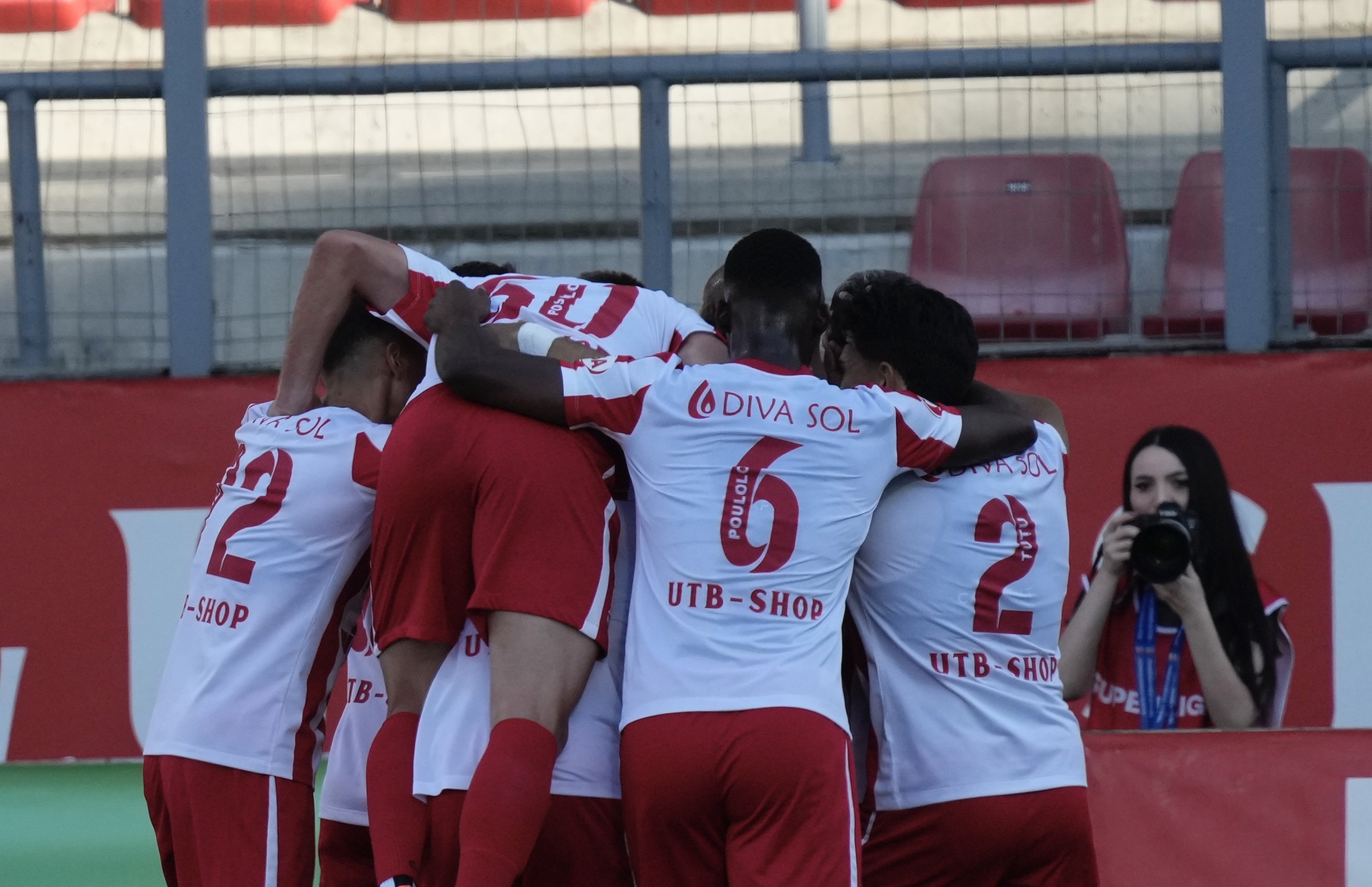 Opriți clasamentul! UTA, pe primul loc &icirc;n SuperLiga după victoria cu Farul