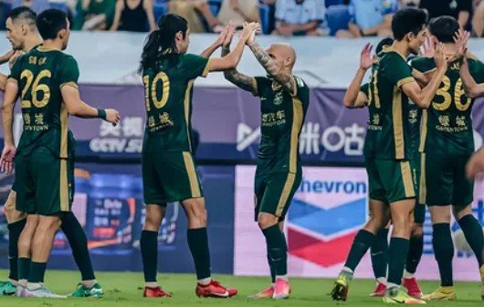 &rdquo;Mitriță, du-ne &icirc;n Champions League!&rdquo; Rom&acirc;nul e &rdquo;Mitriță the King&rdquo; &icirc;n China: 6 meciuri, 7 goluri și 3 pase decisive!