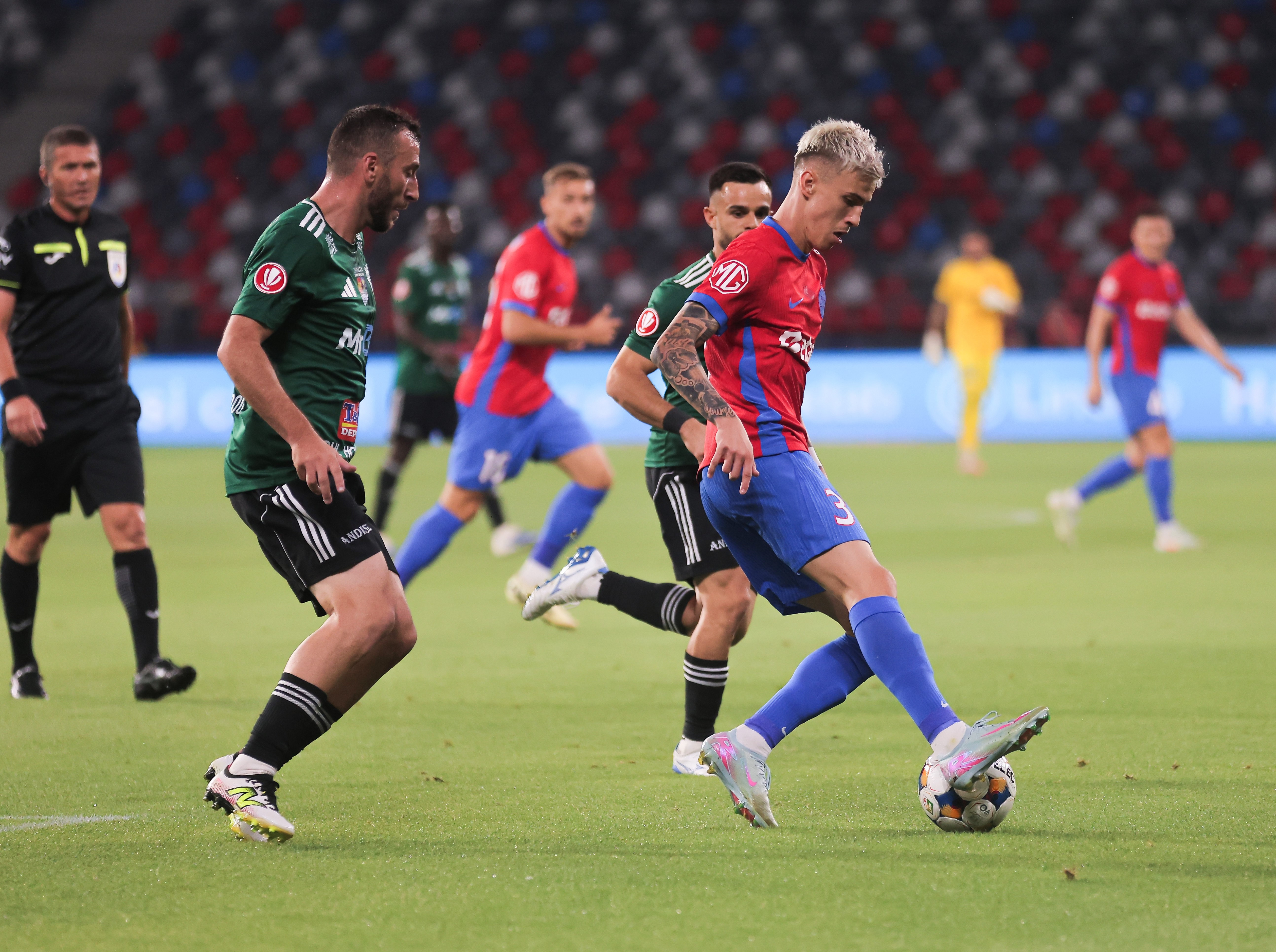 O nouă șansă pentru perla lui Gigi Becali. Un jucător de la FCSB revine titular &icirc;n campionat după 2 luni