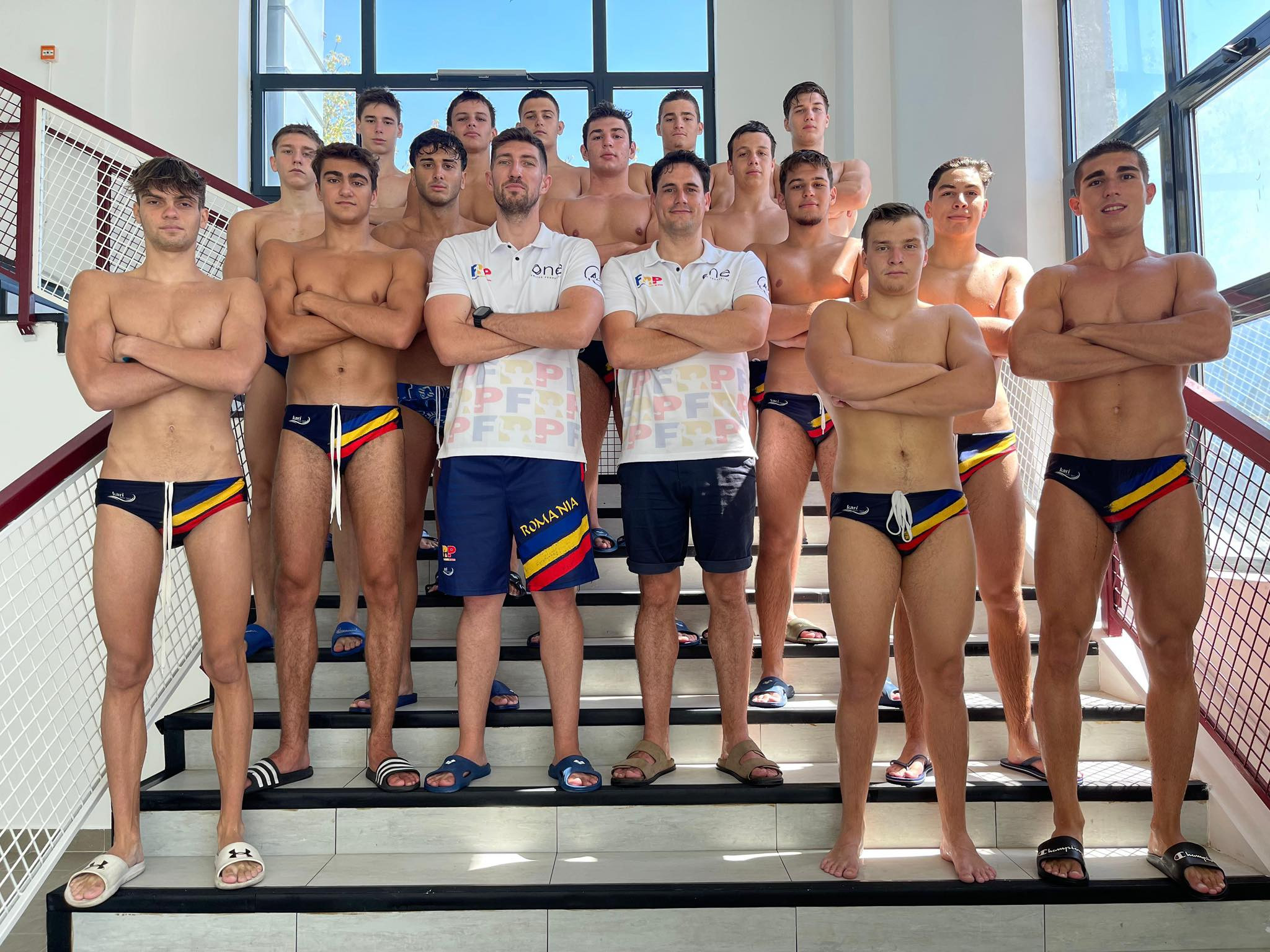 C&acirc;nd &icirc;ncepe Campionatul European de polo de la Oradea. Lotul Rom&acirc;niei, care are selecționer străin, și o veste bună pentru suporteri!