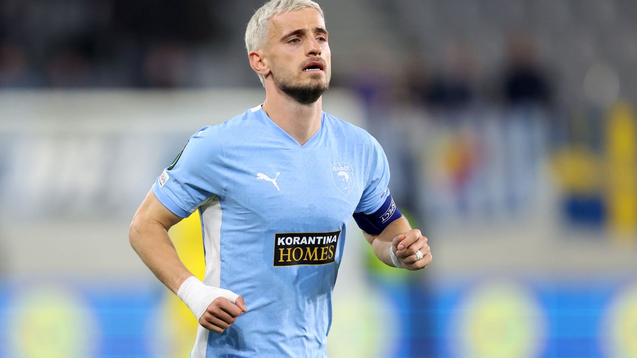 Vlad Dragomir, integralist în Steaua Roșie - Pafos! Rezultatele serii din play-off-ul UEFA Champions League Vlad Dragomir, integralist în Steaua Roșie - Pafos! Rezultatele serii din play-off-ul UEFA Champions League