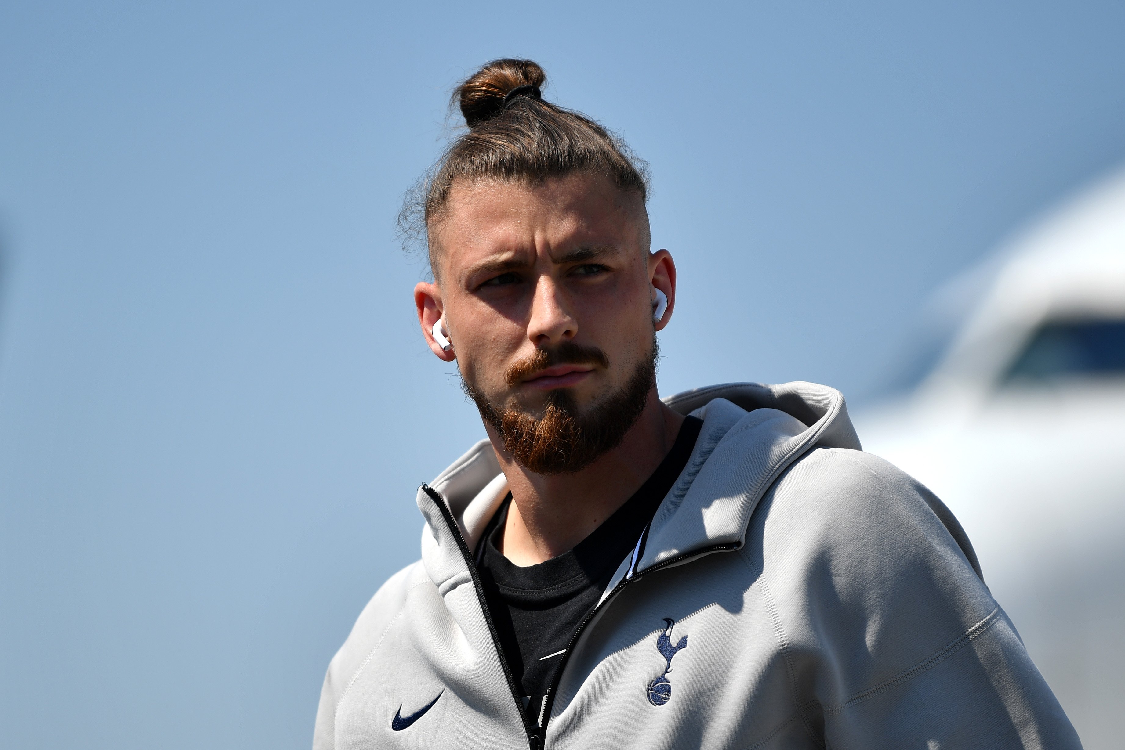 Englezii au transmis două cuvinte după ce Radu Drăgușin a revenit la antrenamentele lui Tottenham