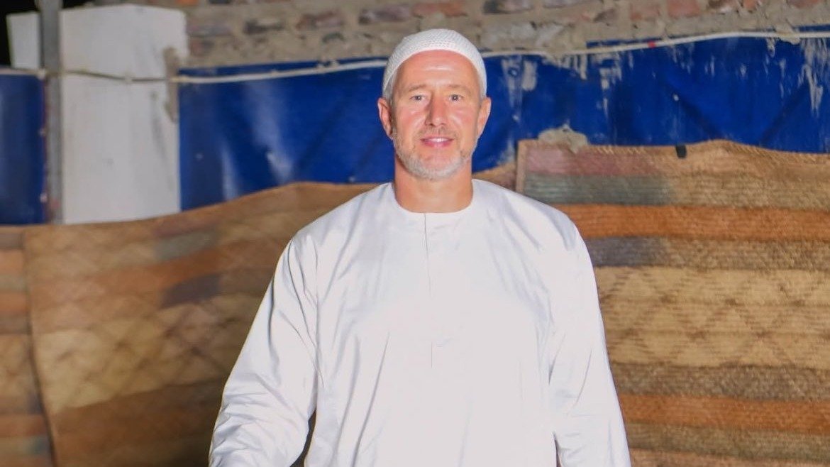 Reghecampf, călcat &icirc;n picioare &icirc;n Sudan pentru ce a zis &icirc;n Rom&acirc;nia: &bdquo;Un mincinos!&ldquo;