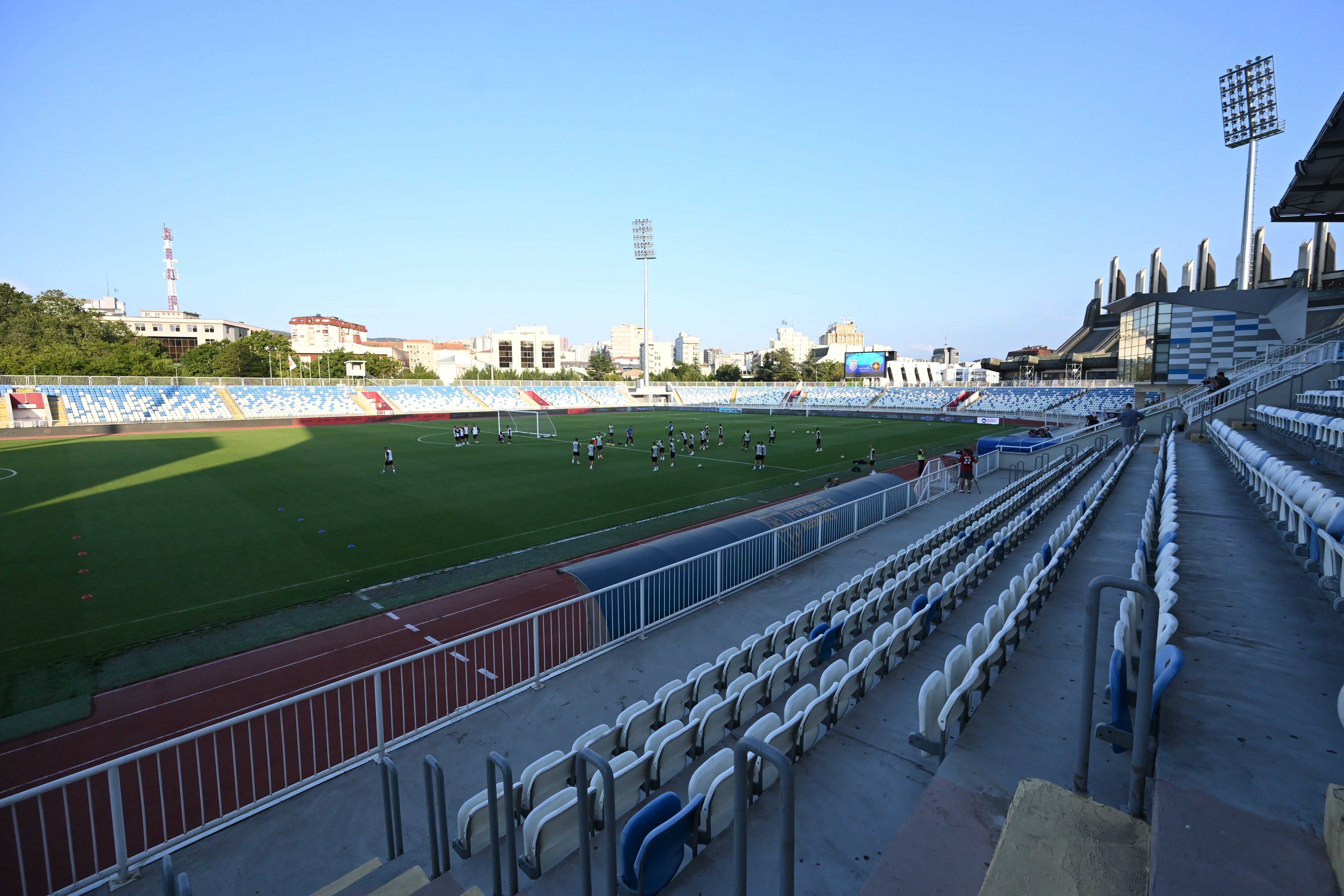 Gazonul de la Priștina, &rdquo;masă de biliard&rdquo; &icirc;nainte de Drita - FCSB (ora 21:00, LIVE pe VOYO)
