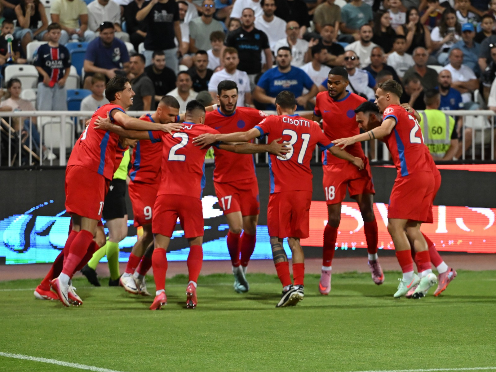 Drita - FCSB 1-3 a fost &icirc;n direct pe Pro Arena VOYO | Campioana Rom&acirc;niei, meci perfect la Priștina și calificare &icirc;n play-off-ul UEL