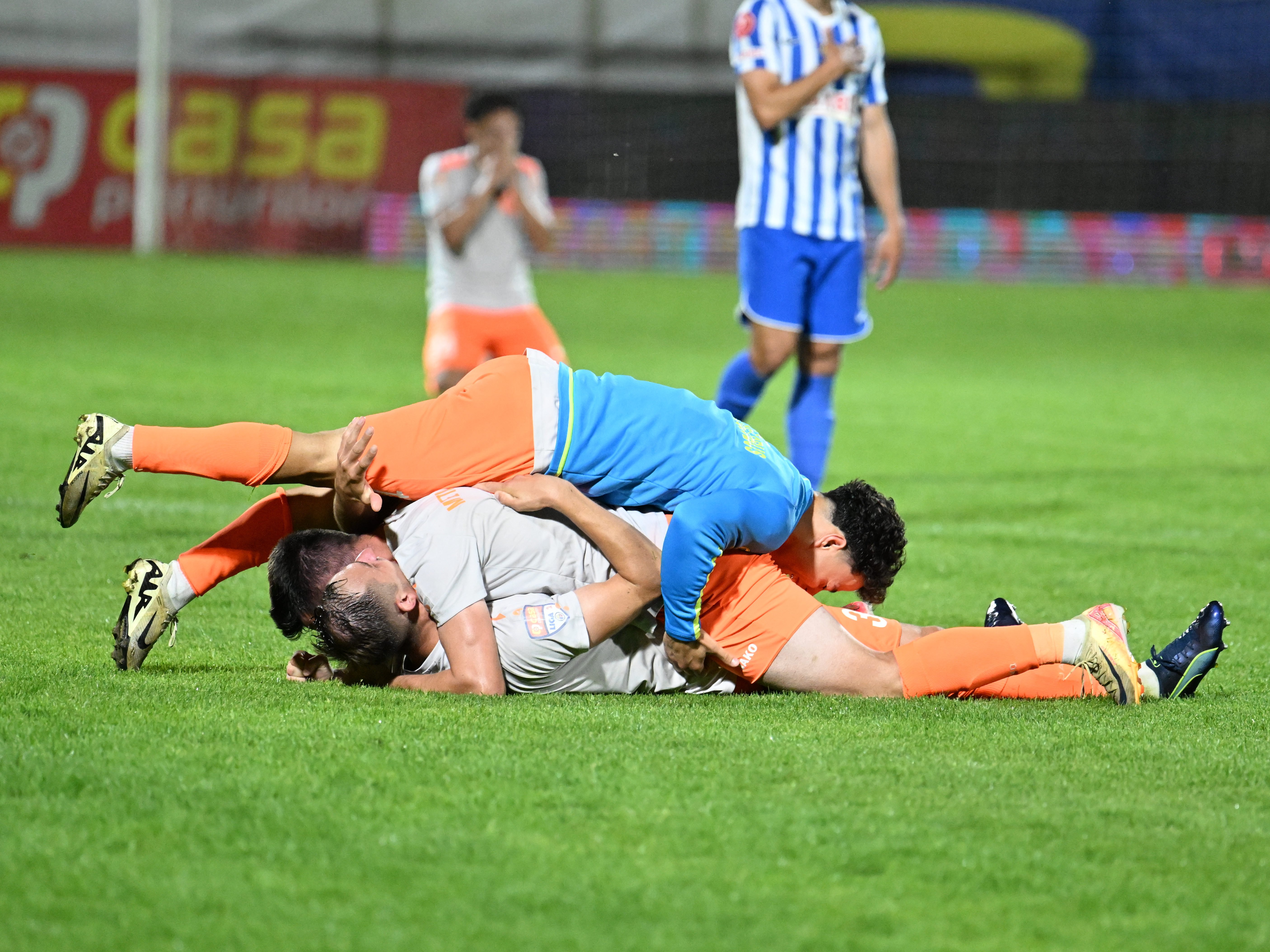 Acuzații grave &icirc;n Superliga: Ei doi au retrogradat echipa, au aruncat vestiarul &icirc;n aer