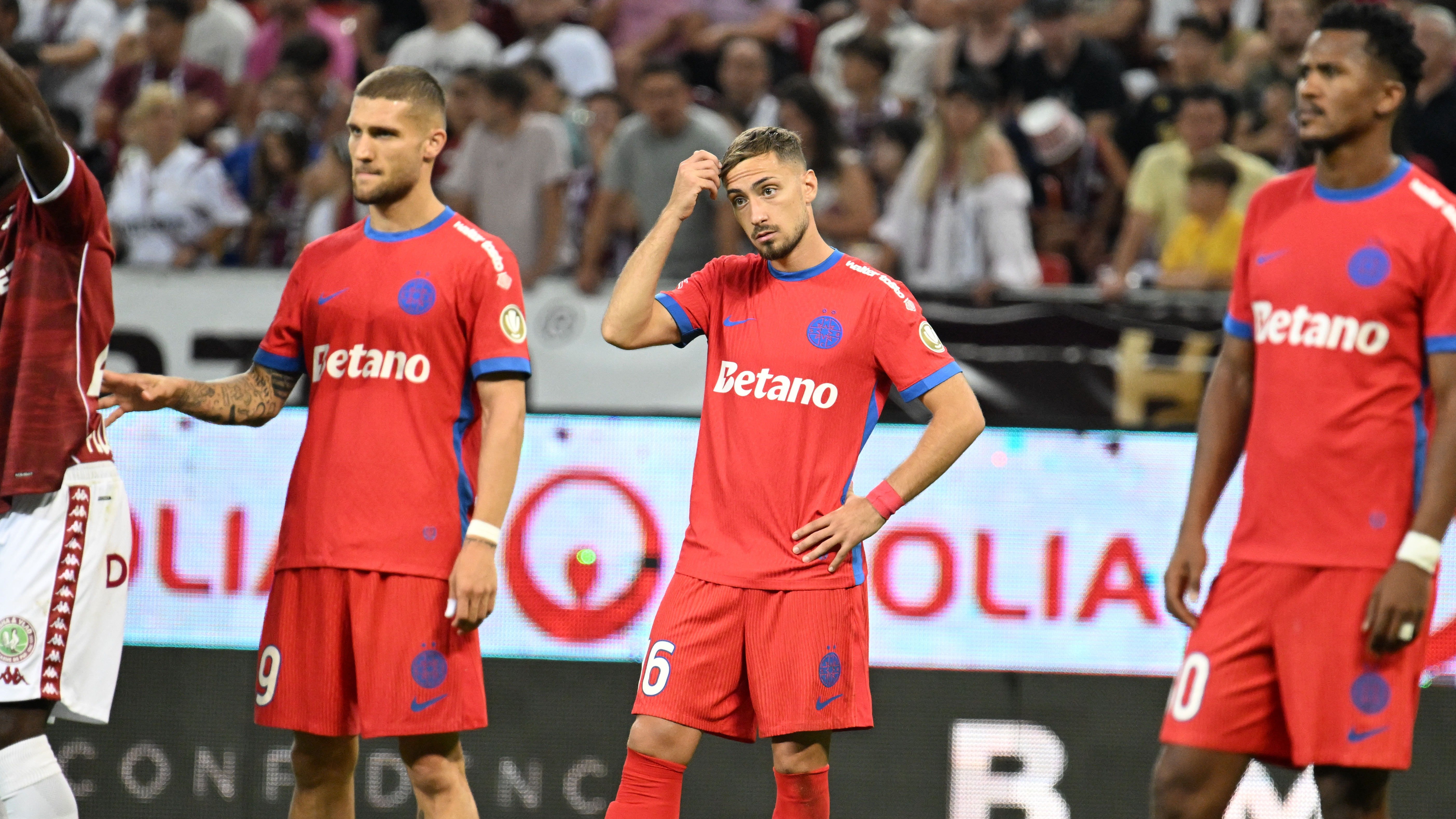 Lixandru &bdquo;a dat din casă&ldquo;: ce s-a &icirc;nt&acirc;mplat &icirc;n vestiarul FCSB-ului după derby