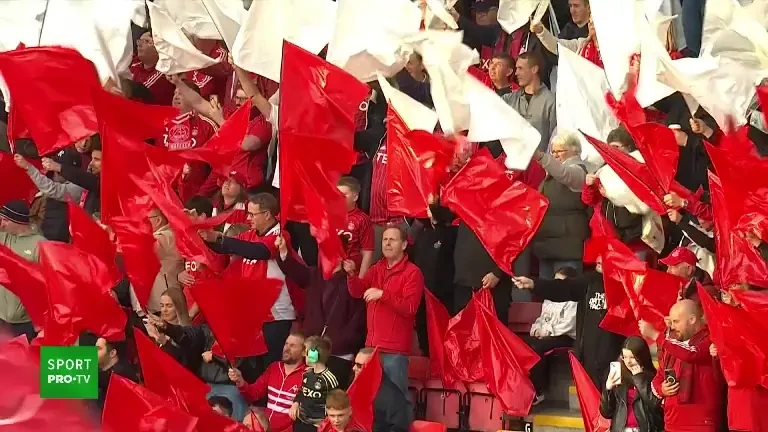 Atmosferă incredibilă la Aberdeen - FCSB! Scenografia scoțienilor din startul partidei