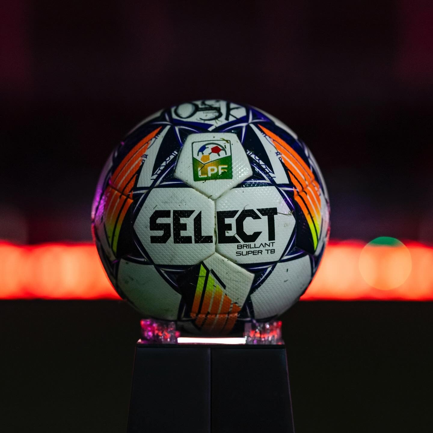 C&acirc;ți bani c&acirc;știgă din bilete o echipă din Superliga