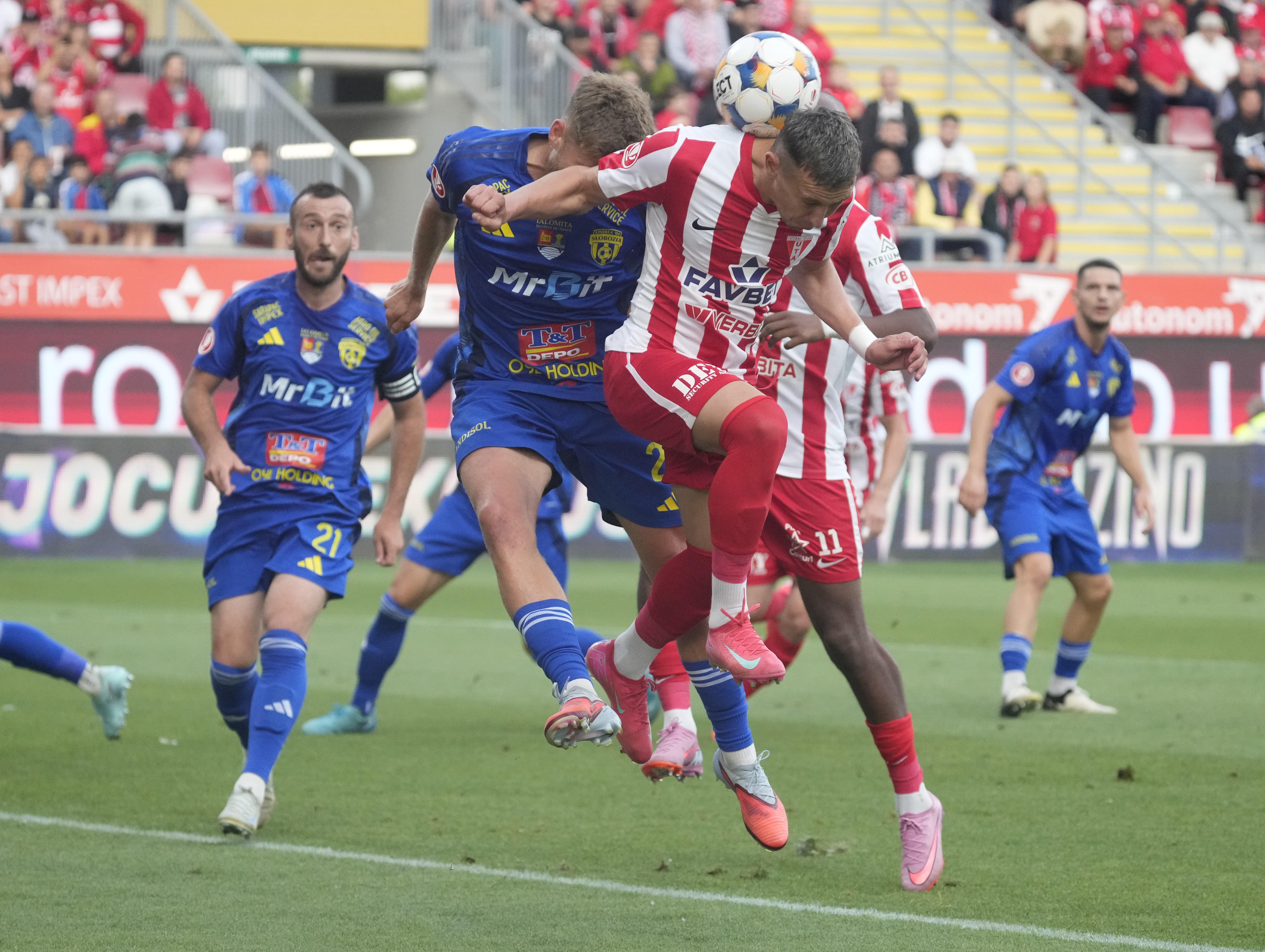 UTA Arad - Unirea Slobozia 1-1! Oaspeții au plecat acasă cu un punct după un gol marcat &icirc;n prelungiri de Șerbănică