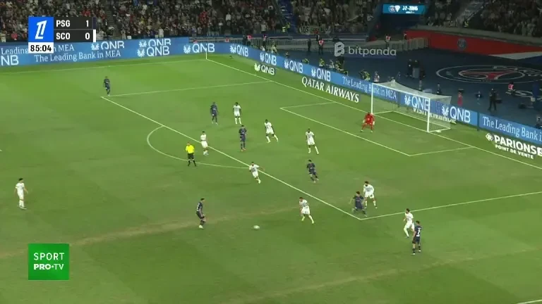 PSG - Angers: bară Fabian Ruiz (86 )