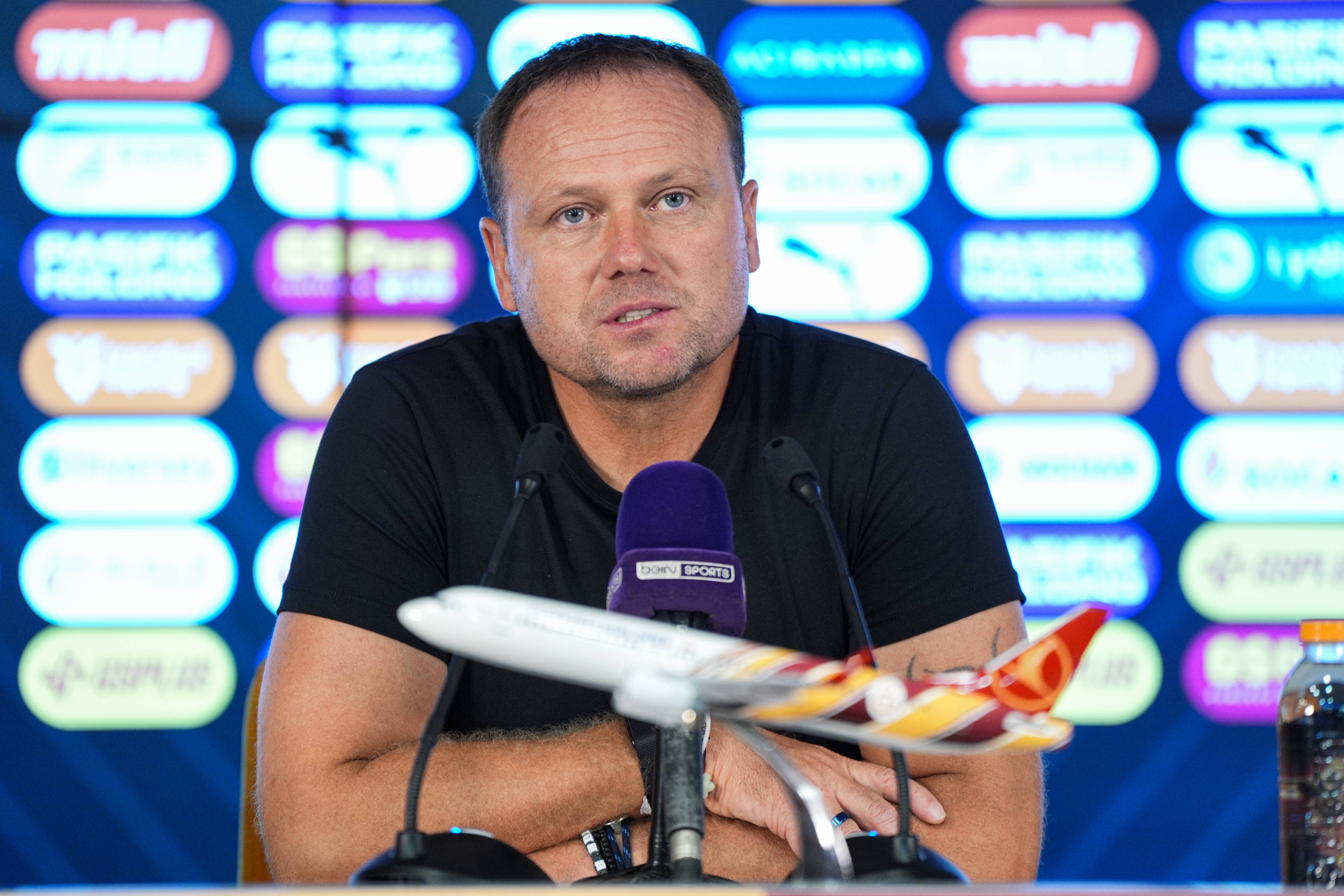 Noul antrenor al lui Ianis Hagi a cedat: &rdquo;Ca să rezum: Un dezastru!&rdquo;