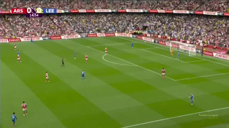 Arsenal - Leeds: ratare Gyokeres (16 )