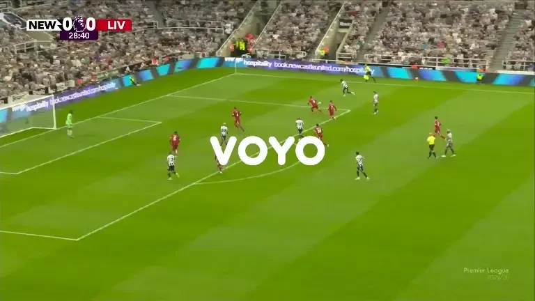 Newcastle - Liverpool | Min. 29: Elanga trimite în fața porții din partea dreaptă, iar Gordon finalizează din alunecare