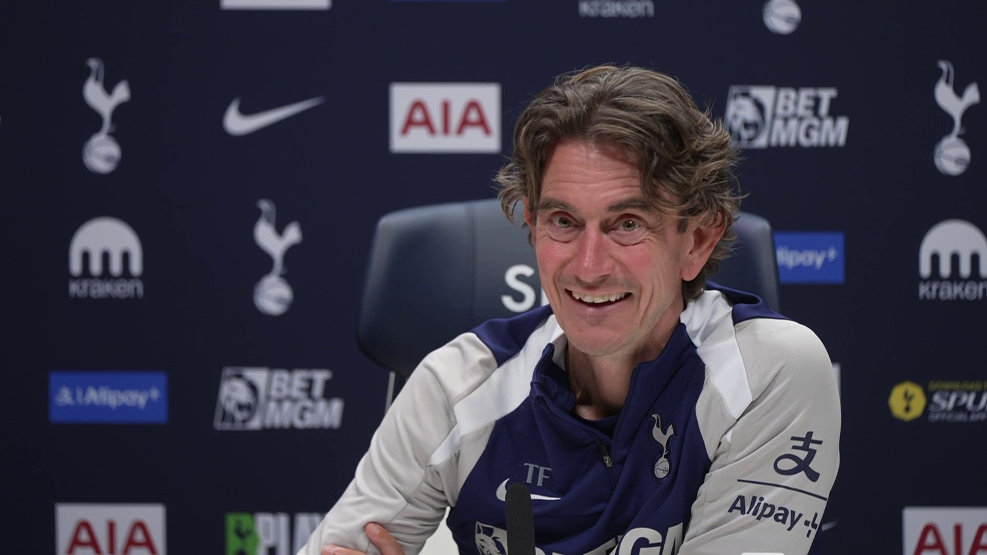 Thomas Frank a anunțat c&acirc;nd revine Radu Drăgușin pe teren și decizia luată de Tottenham