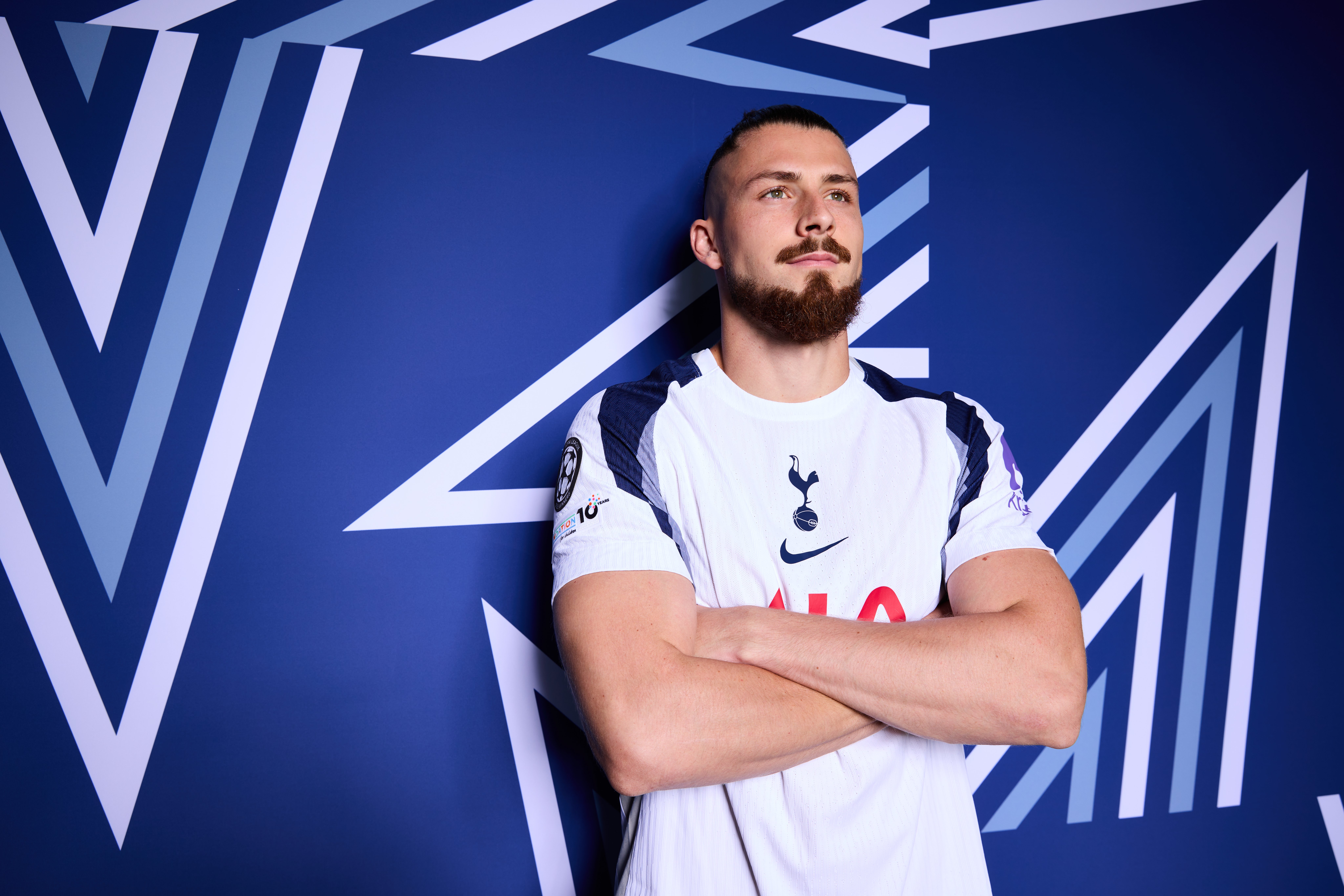 Jurnaliștii de la The Athletic, surprinși de cazul Drăgușin: O decizie curioasă a lui Tottenham