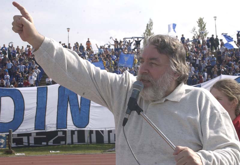 Trei povești mai puțin știute despre Adrian Păunescu. Cum l-a &icirc;ntors din drum pe Gică Hagi