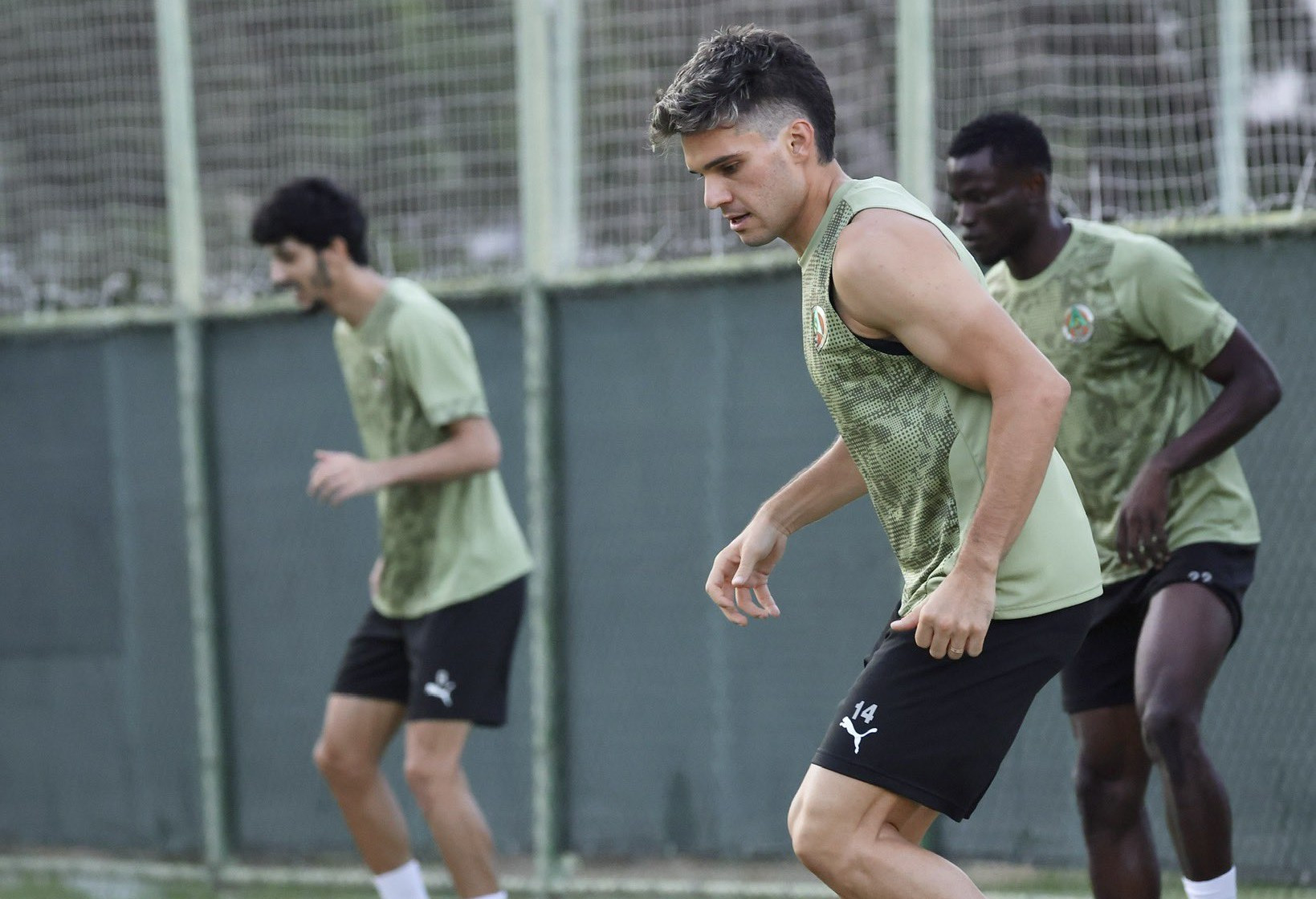 Ianis Hagi, un pachet de mușchi, deja &icirc;n prim-plan la Alanyaspor! Debutul poate fi azi, de la 20:00, cu Konyaspor