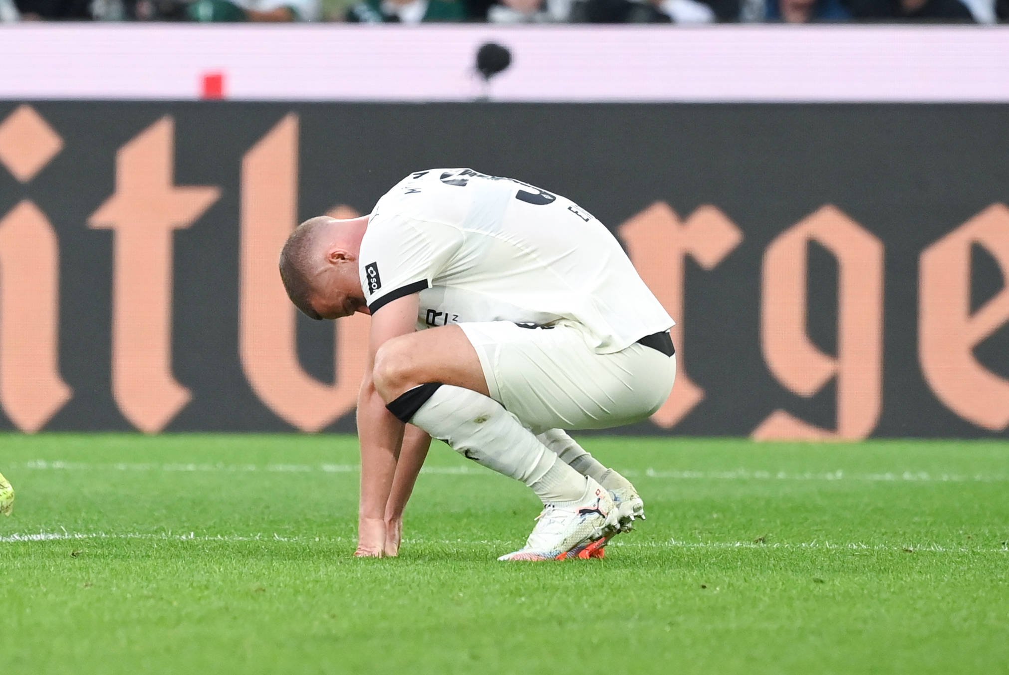 Se poate și mai rău dec&acirc;t FCSB! Start oribil de sezon al cvintuplei campioane din Bundesliga