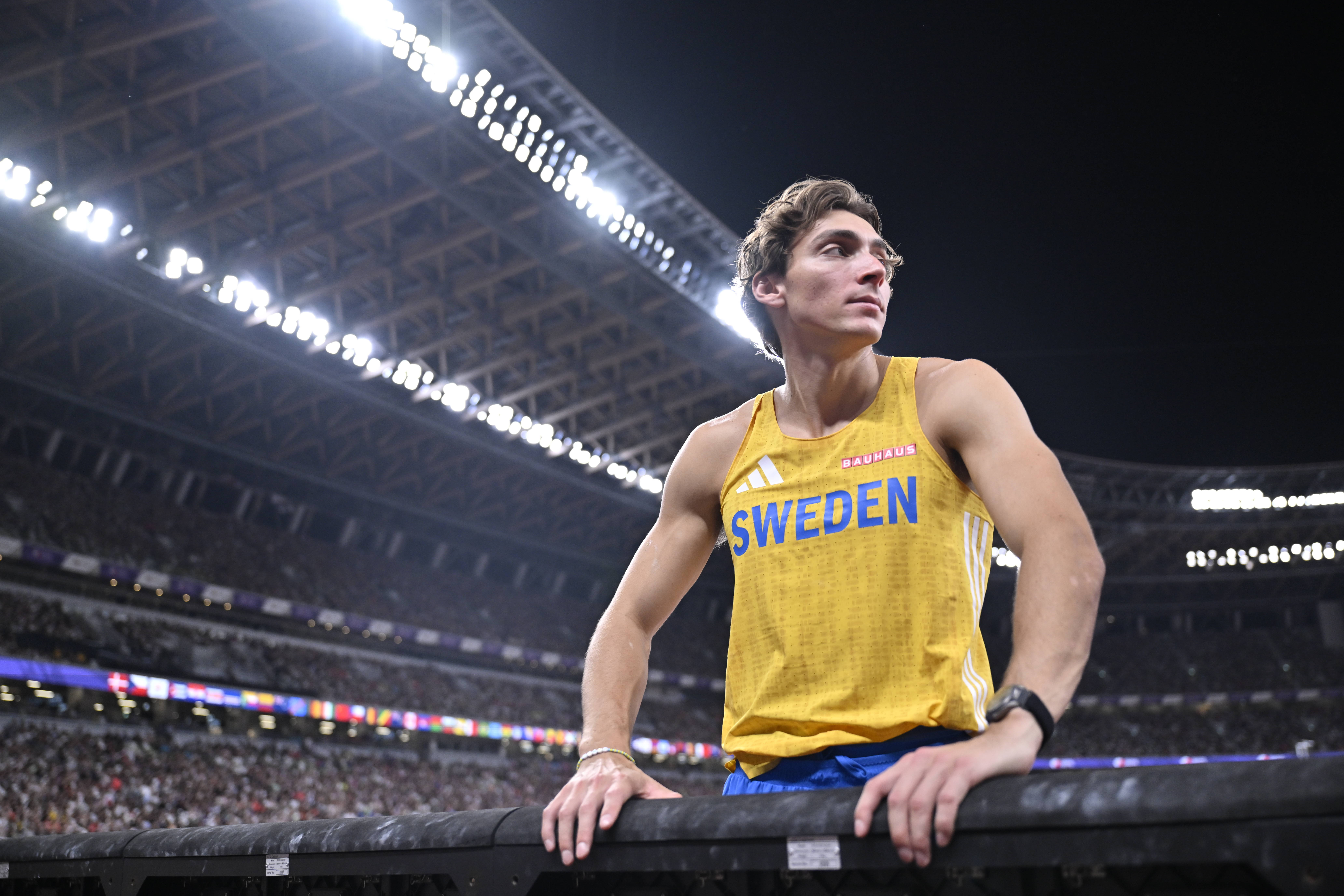 Secretele lui Armand Duplantis, dezvăluite de specialiștii rom&acirc;ni ai probei, Agoston și Enescu: &bdquo;Are o rutină fantastică&rdquo;