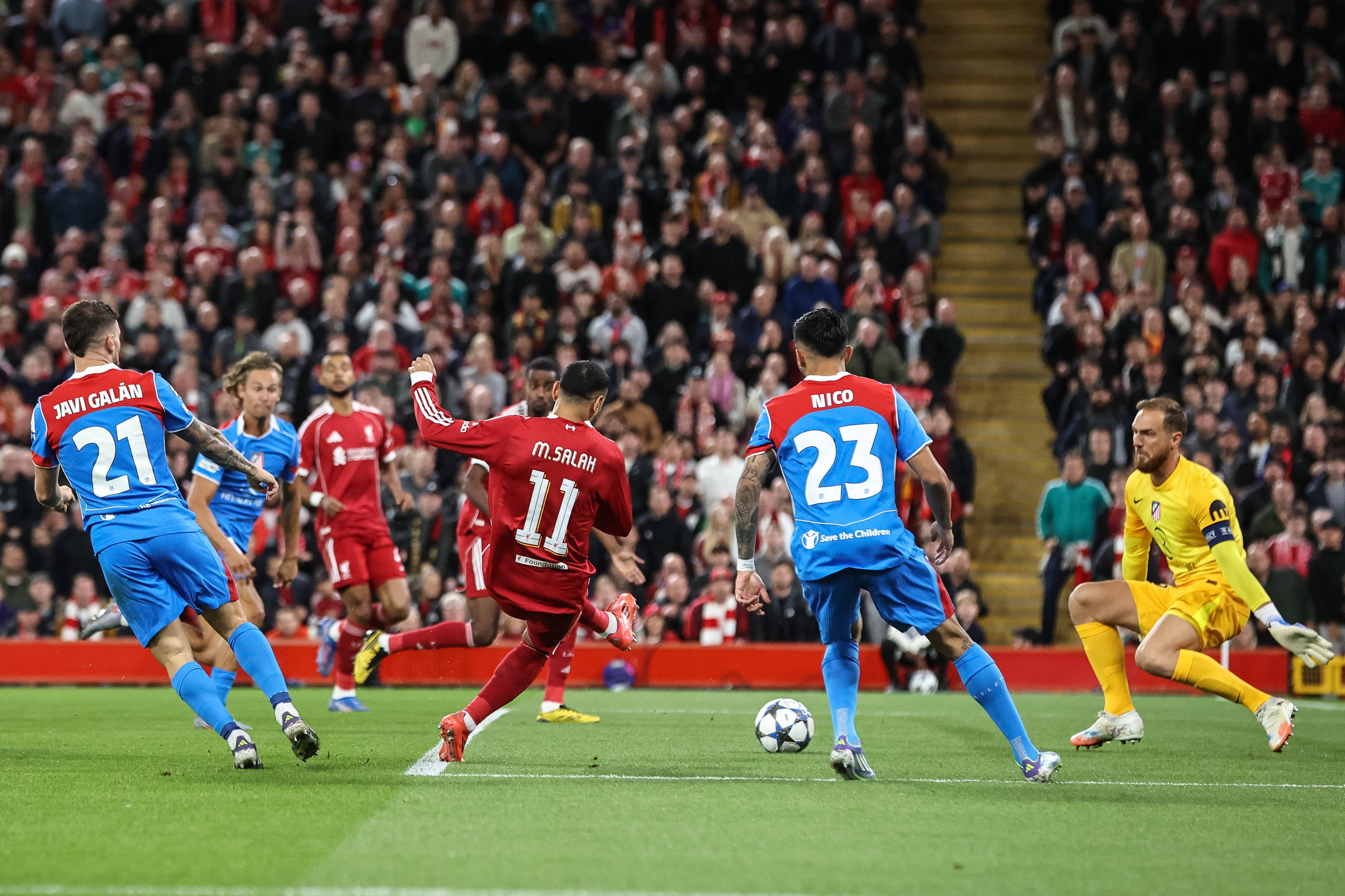 Mo Salah predă fotbal &icirc;n UCL, de ziua lui Arne Slot! Atletico, făcută șah-mat &icirc;n doar două minute de ofensiva lui Liverpool