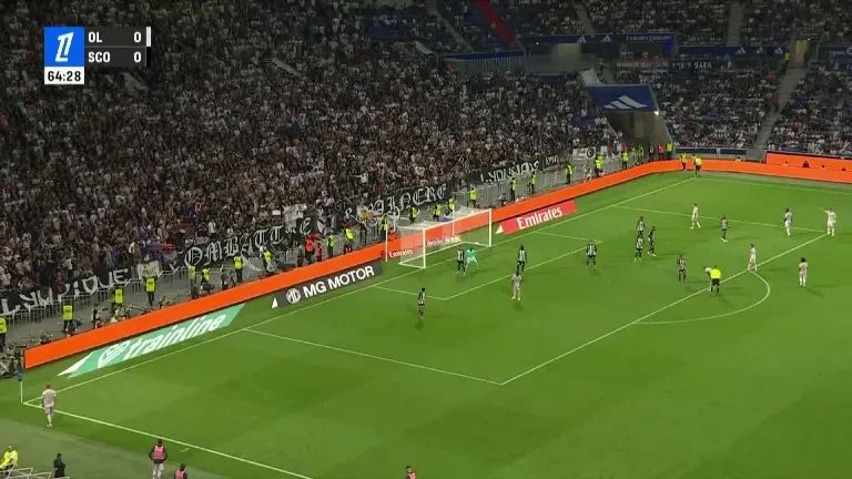 Lyon - Angers 1-0, VOYO: Gol Tanner Tessmann (minutul 66)