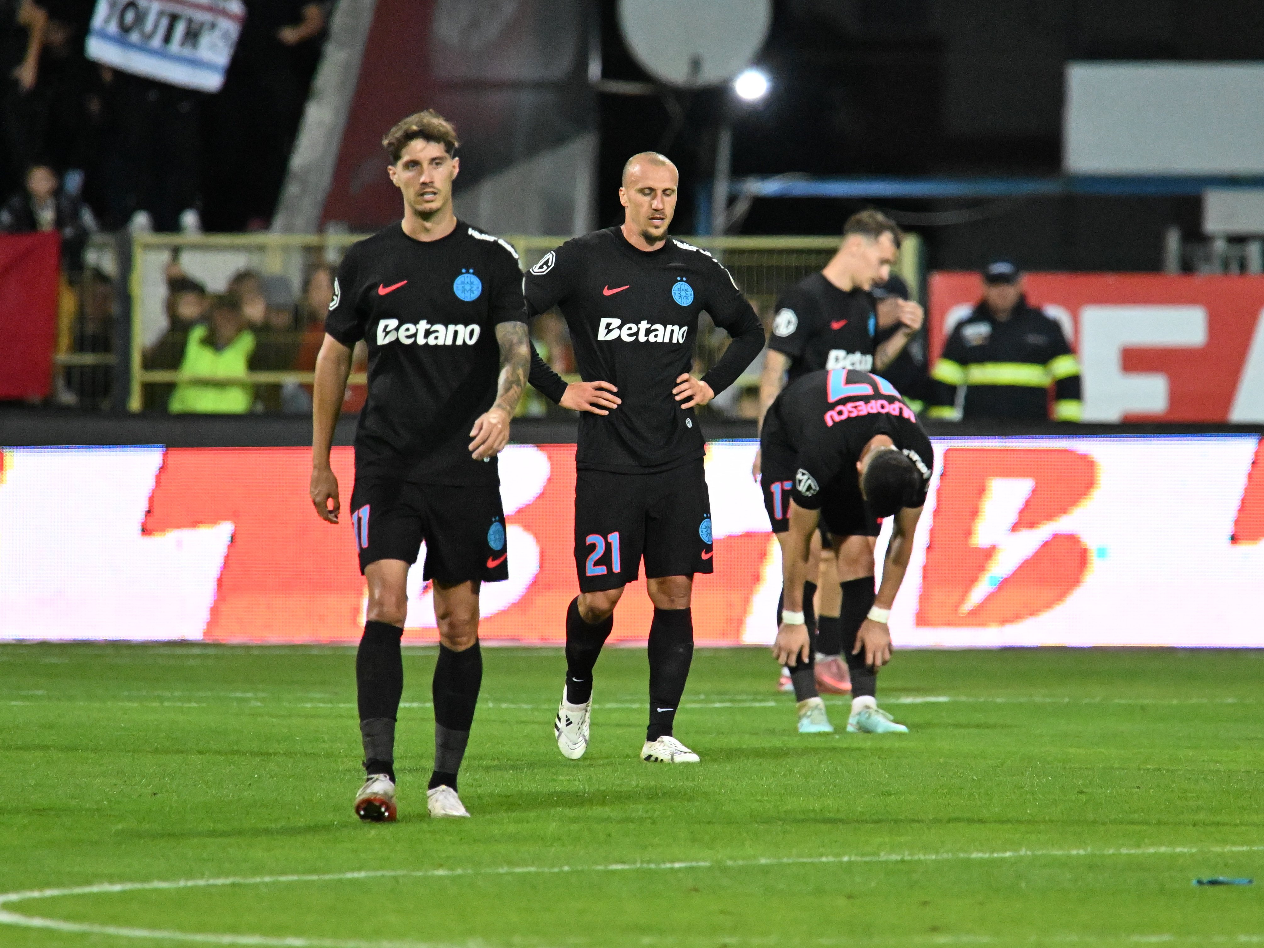 FCSB, &icirc;n cădere liberă! Pe ce loc se află campioana Rom&acirc;niei după &icirc;nfr&acirc;ngerea cu Botoșani