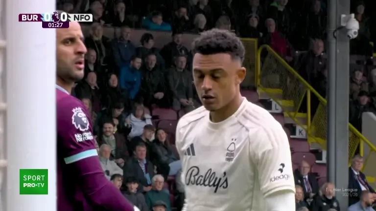 Neco Williams deschide scorul în Burnley - Notthingam Forest (0-1, 20.09.2025)