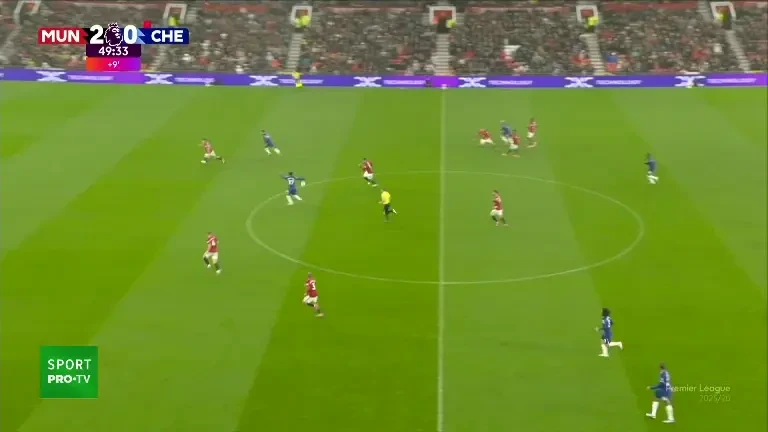 Premier League | Manchester United &ndash; Chelsea. Min. 45+4: Casemiro este eliminat