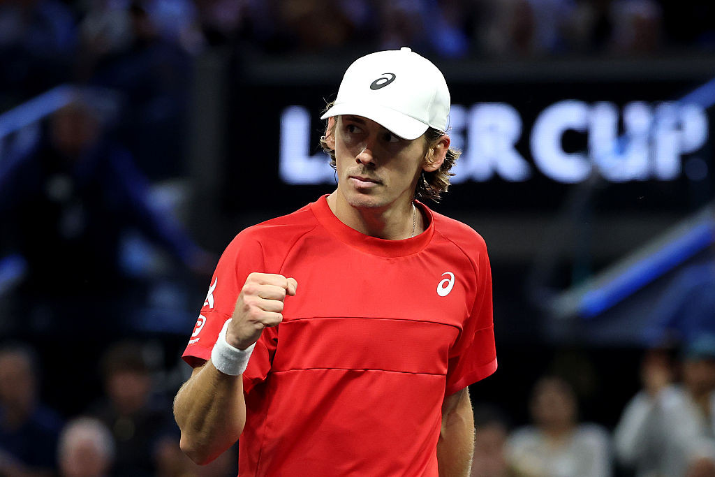 Gluma genială pe care De Minaur a făcut-o &icirc;n fața lui Federer după o victorie uriașă: &laquo;El a scris manualul, eu l-am citit!&raquo;