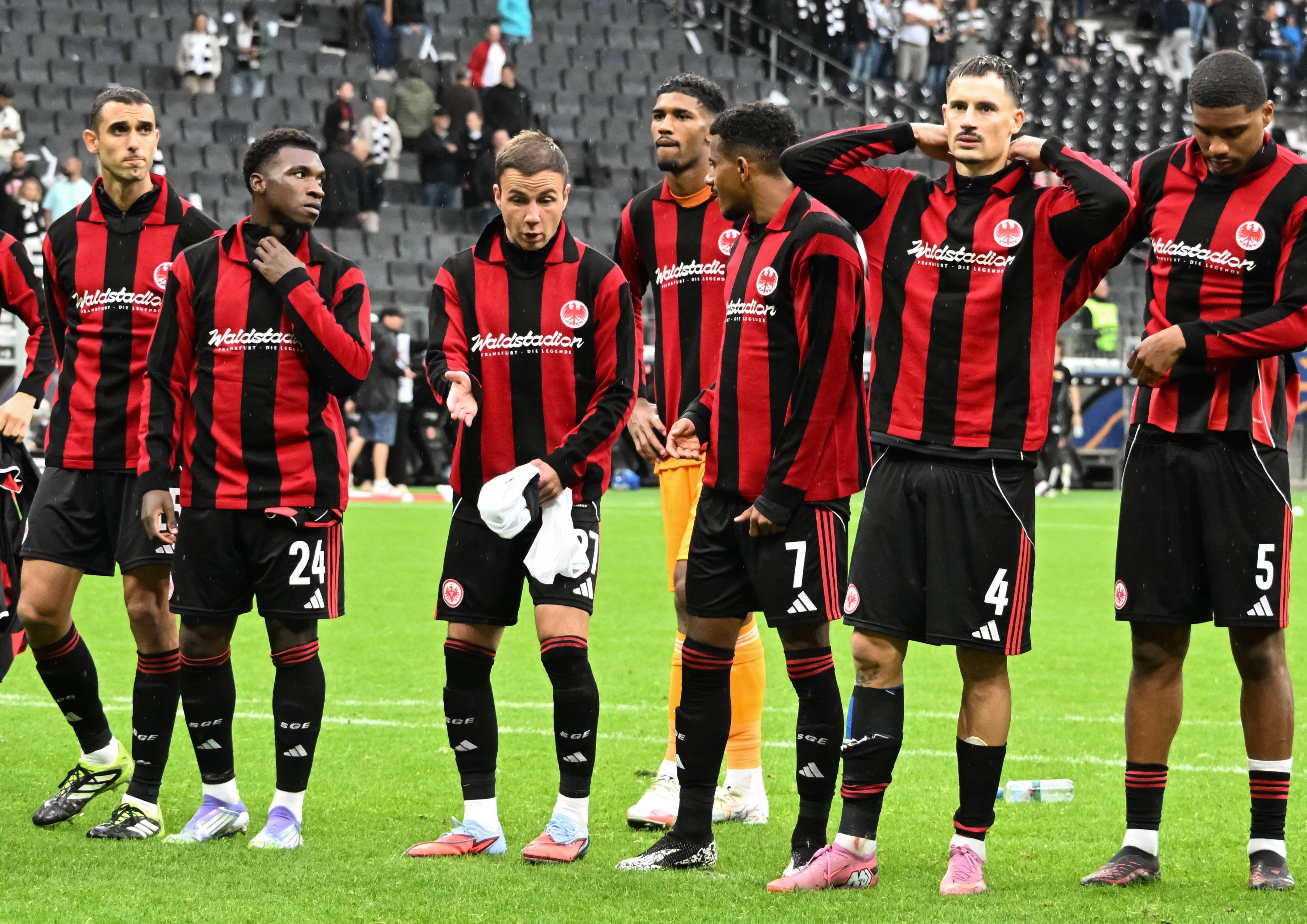 Liderul din Champions League s-a făcut de r&acirc;s acasă: a primit 4 goluri pe teren propriu &icirc;n mai puțin de o oră!