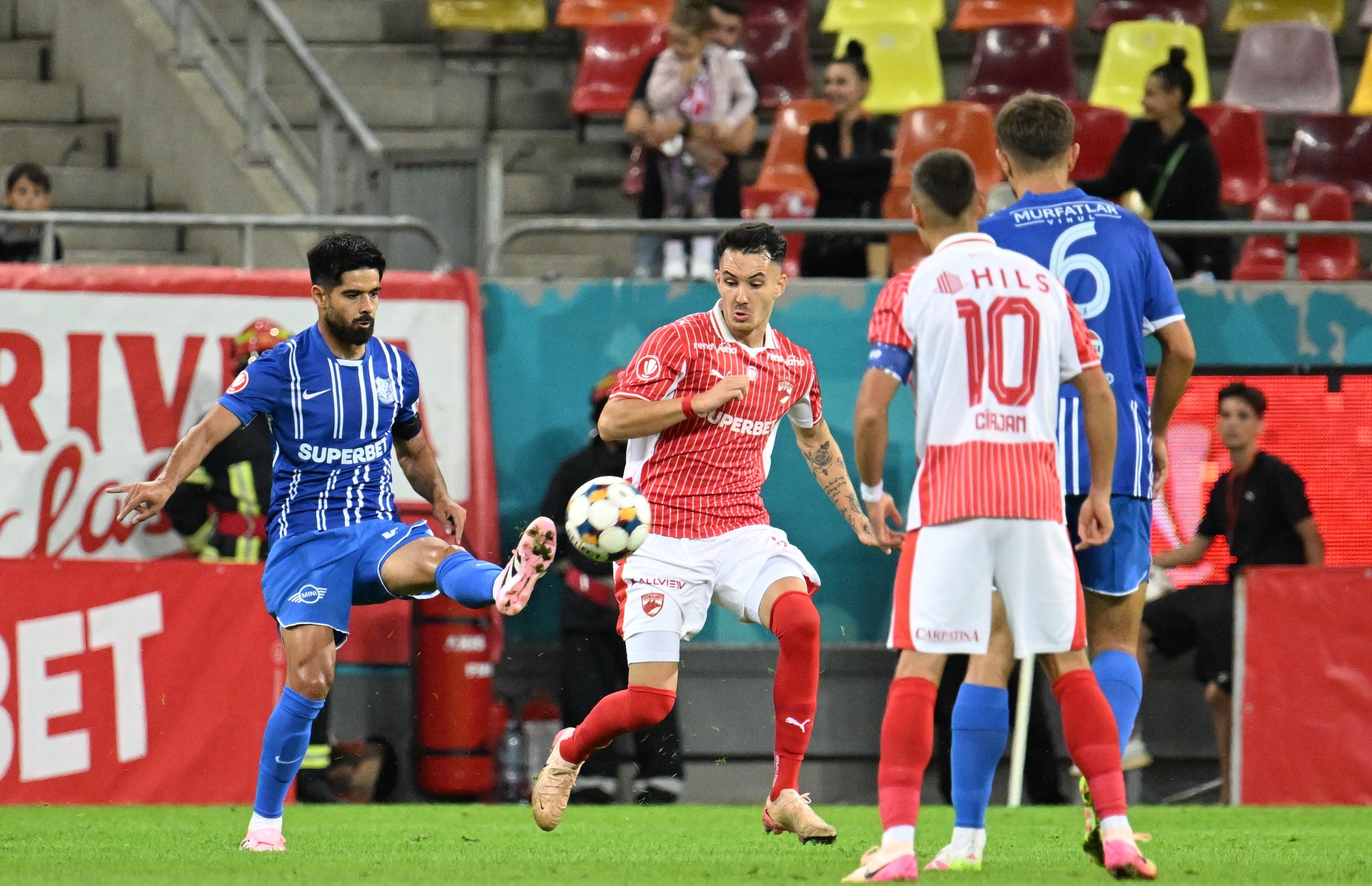 Seara &icirc;n care Kopic are ce regreta, iar Zicu i-a arătat lui Hagi că poate. Trei idei după Dinamo - Farul 1-1