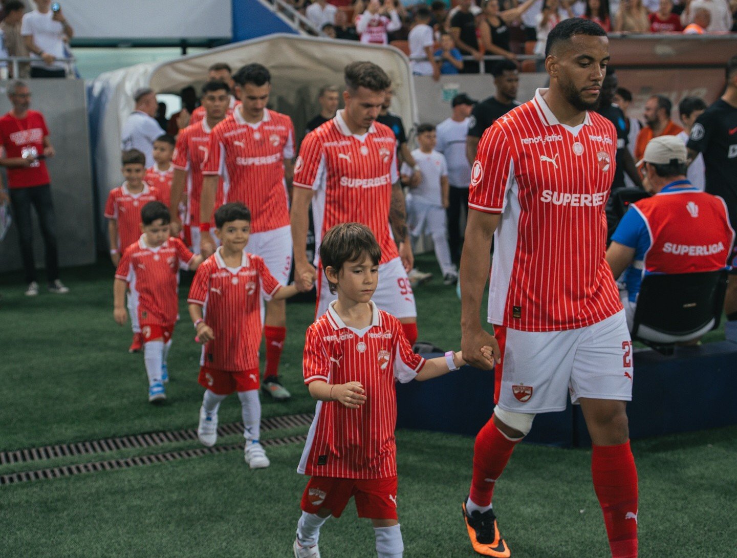 Dezvăluire neașteptată &icirc;n Superliga! Un patron recunoaște că a vrut să preia Dinamo: Eram aproape!