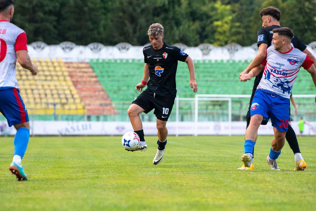 Golgheter &icirc;n Liga 2! Cine este Gabi C&icirc;rstean, puștiul-minune de la FC Bacău