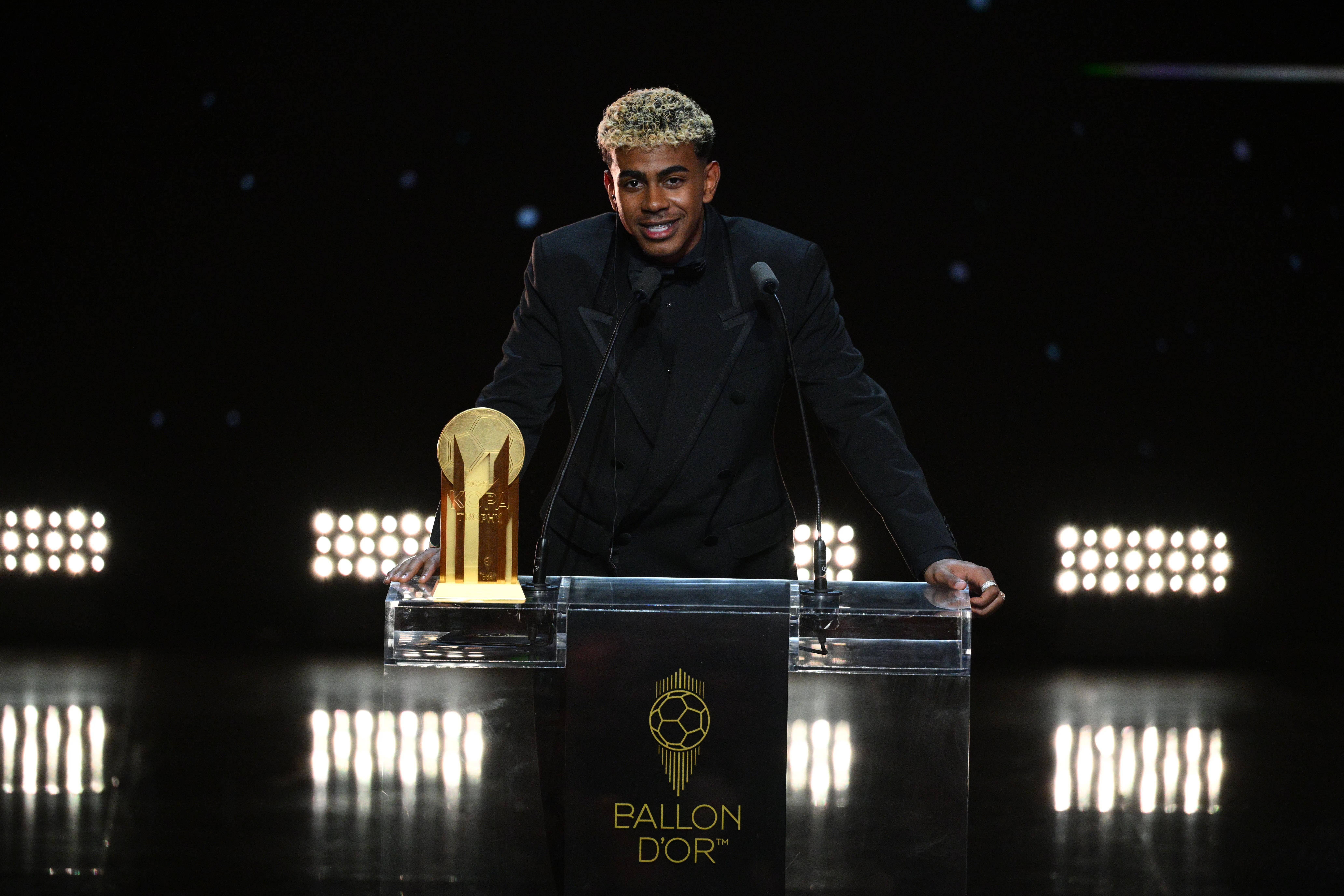 Predicțiile pentru c&acirc;știgătorii Balonului de Aur din următorii 10 ani! C&acirc;te trofee va lua Lamine Yamal