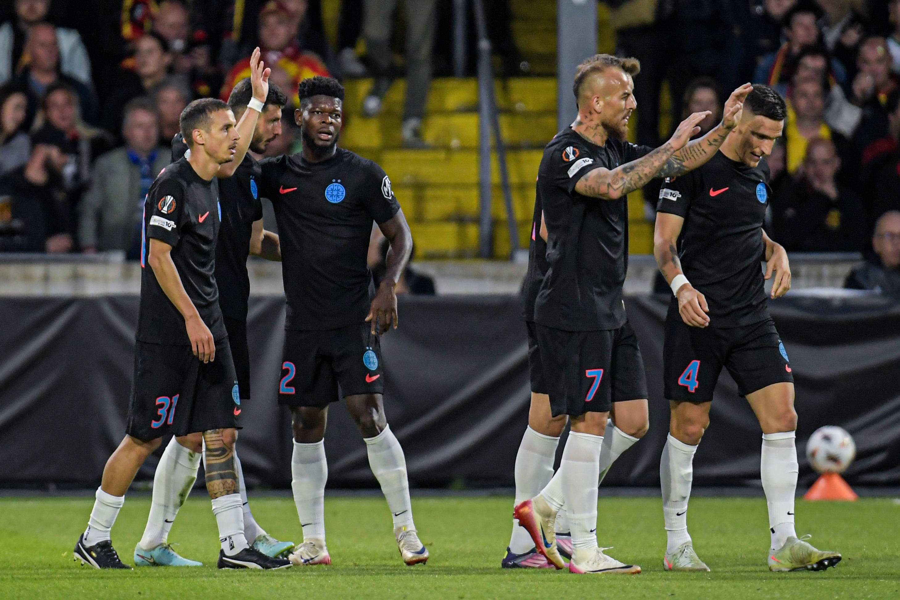 Eroii neașteptați ai lui FCSB &icirc;n prima repriză cu Go Ahead Eagles: Foarte bine!