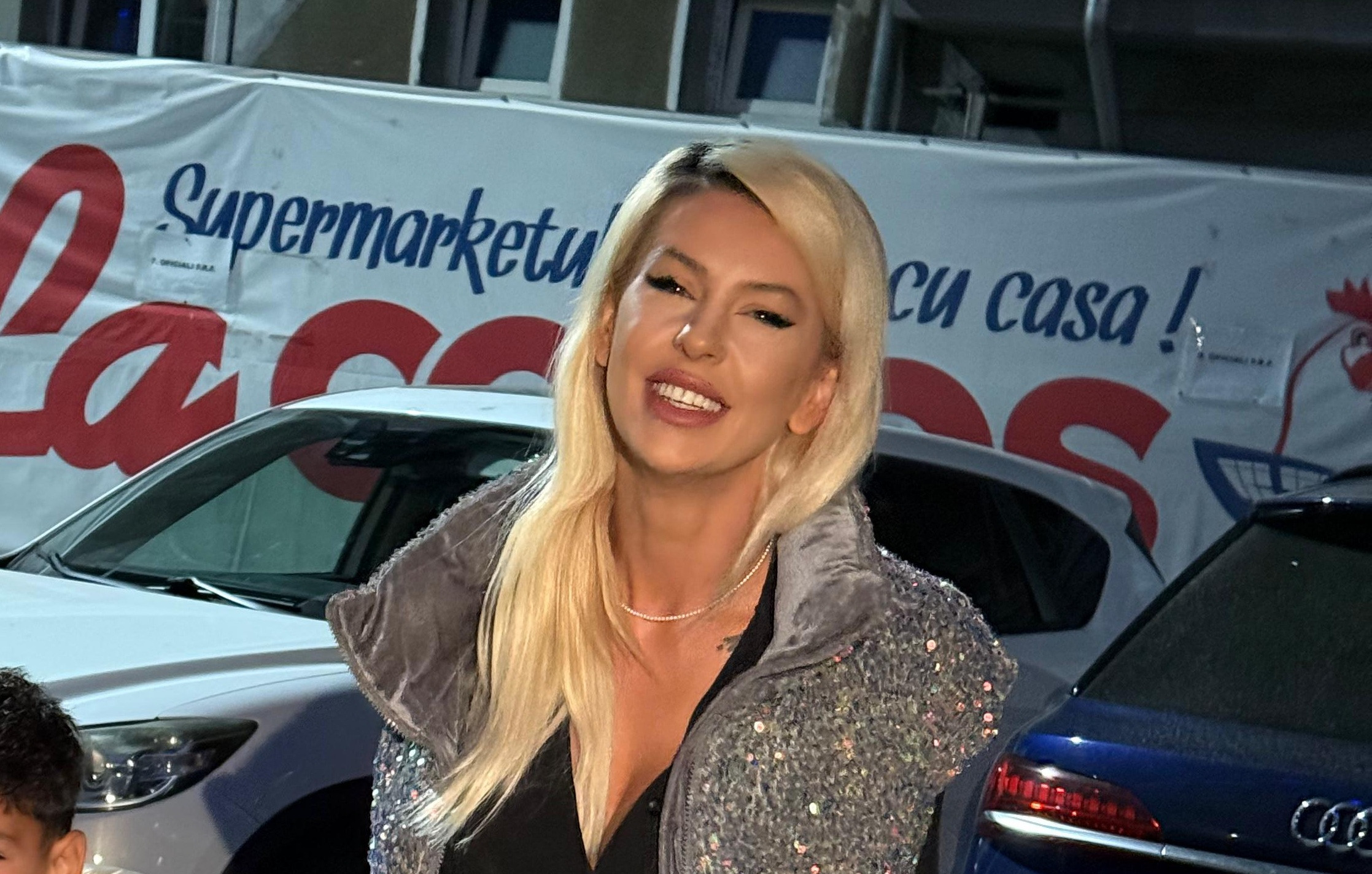 Soția lui Sergiu Hanca, strălucitoare! Cum și-a făcut apariția la Petrolul - Rapid și cu cine a venit &icirc;nsoțită