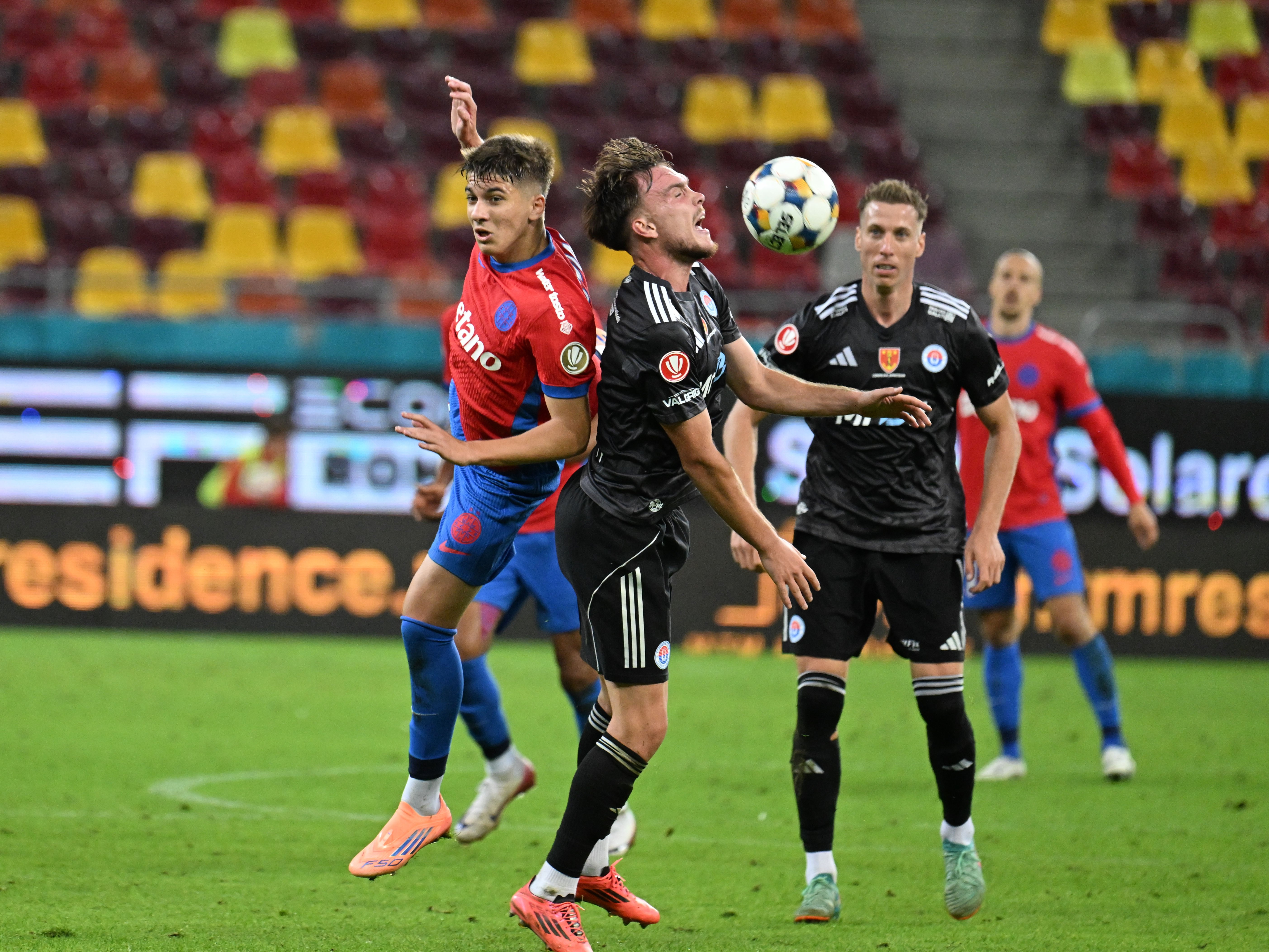 Fotbal puțin, obiectiv &icirc;ndeplinit. Trei idei după FCSB - Oțelul 1-0