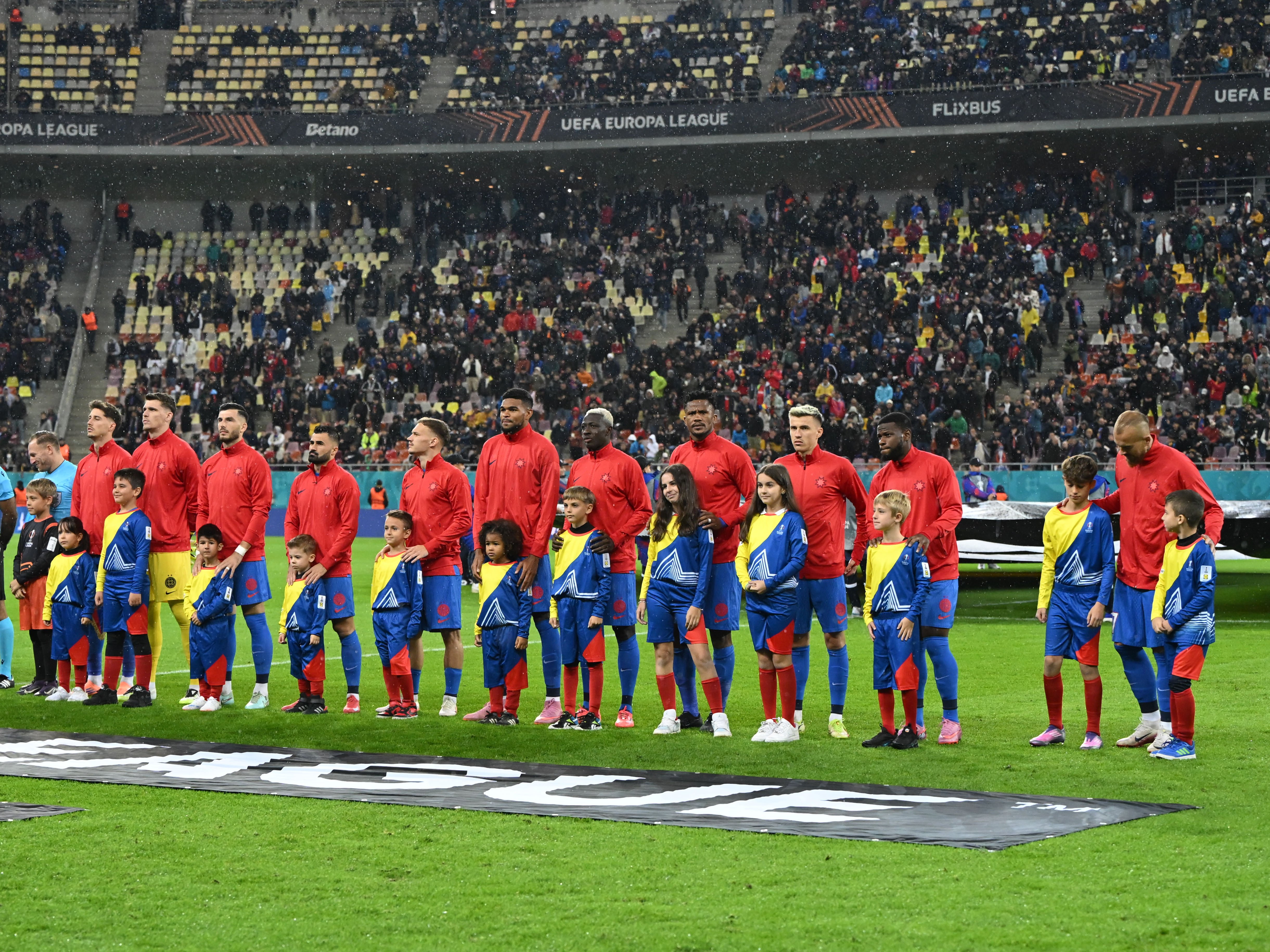 Notele jucătorilor de la FCSB, după 0-2 cu Young Boys. Cine a fost cel mai slab de pe teren