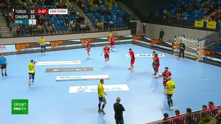 Potaissa Turda - Dinamo (Pro Arena VOYO): ultimele cinci minute ale primei reprize