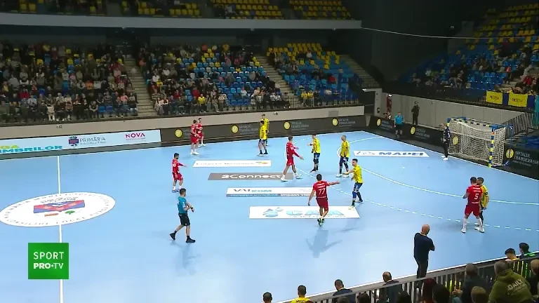 Potaissa Turda - Dinamo (Pro Arena VOYO): primele cinci minute ale reprizei secunde