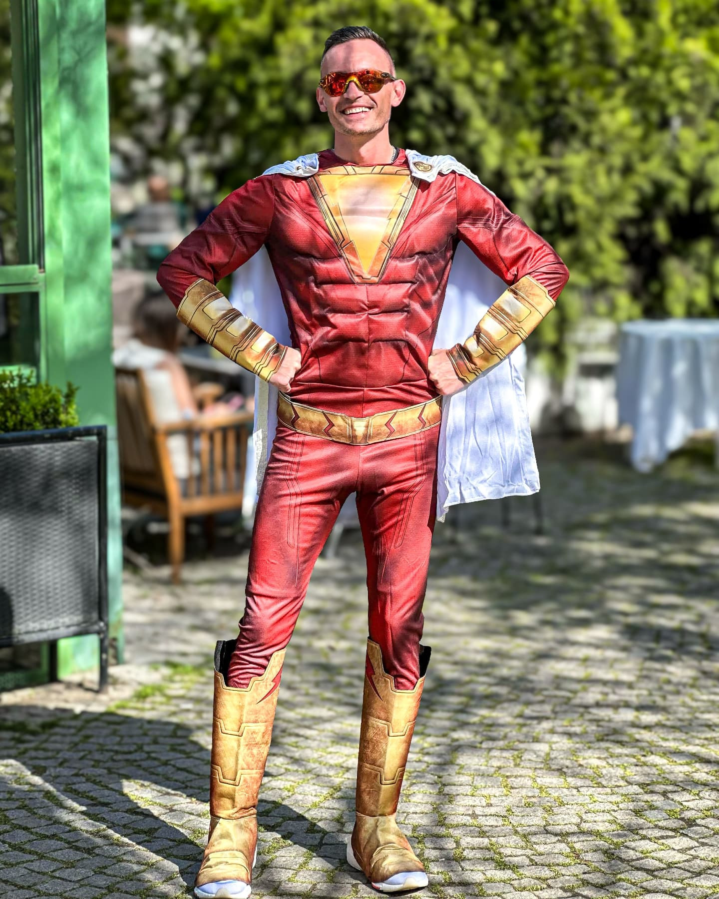 Alex corneschi de comentat