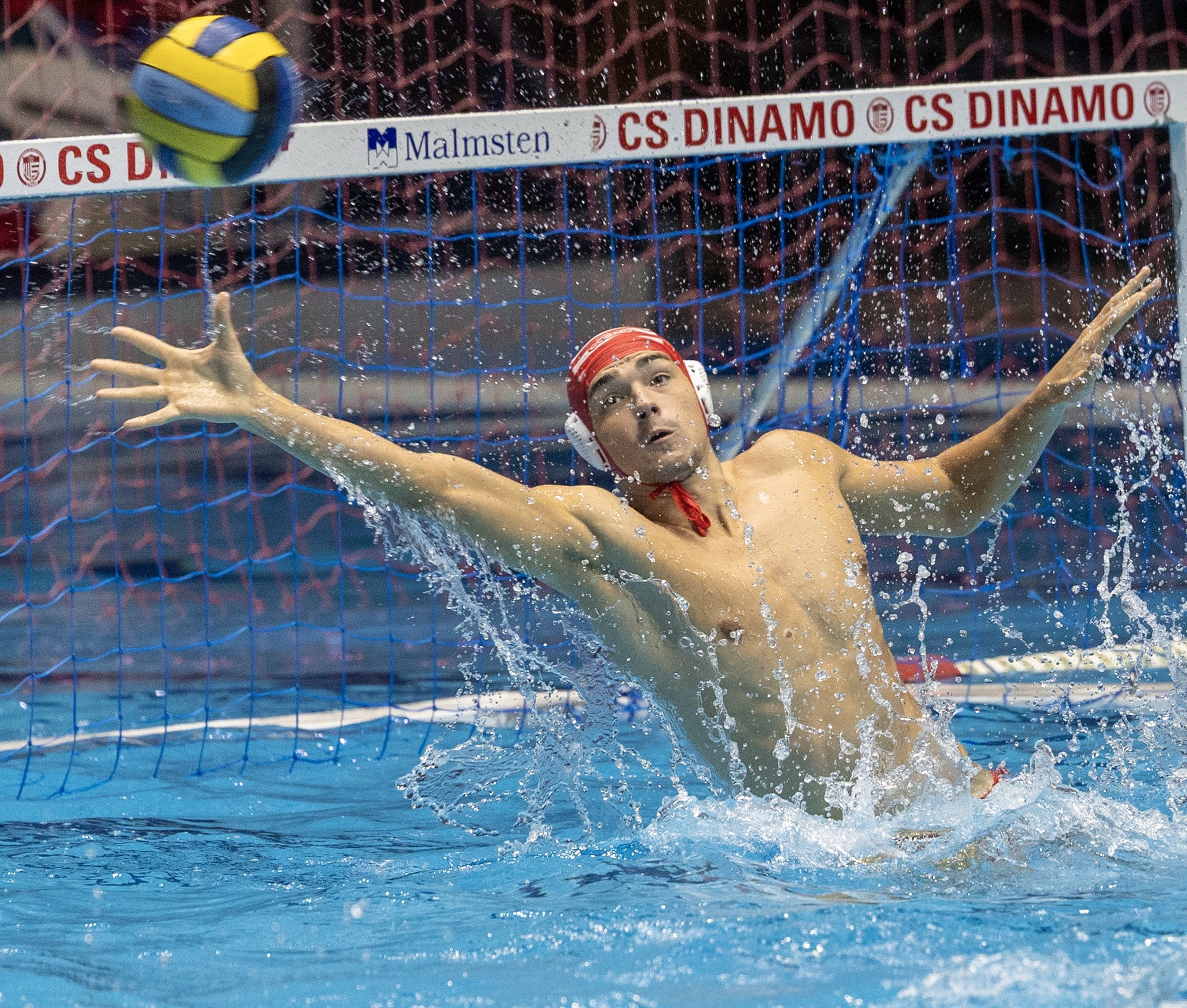 Dinamo - Barcelona &icirc;n cupele europene! Primul meci se joacă &icirc;n această lună