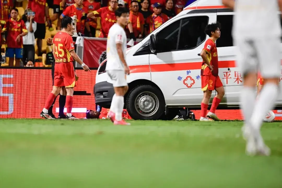 Cum se scuză chinezii după accidentarea oribilă a fostului jucător de la FC U Craiova