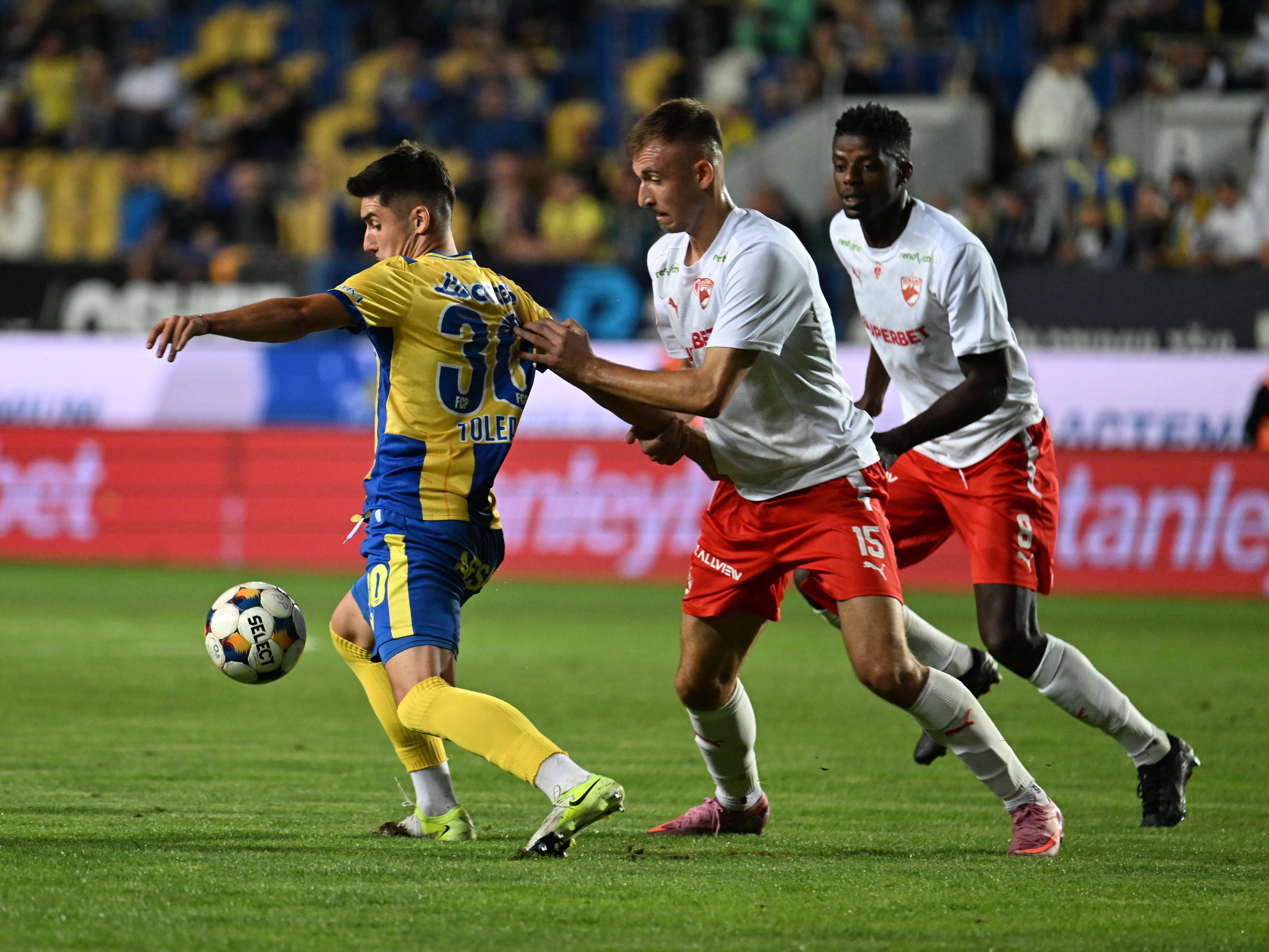 Fotbalistul lui Dinamo, chemat de urgență la națională! Motivul convocării