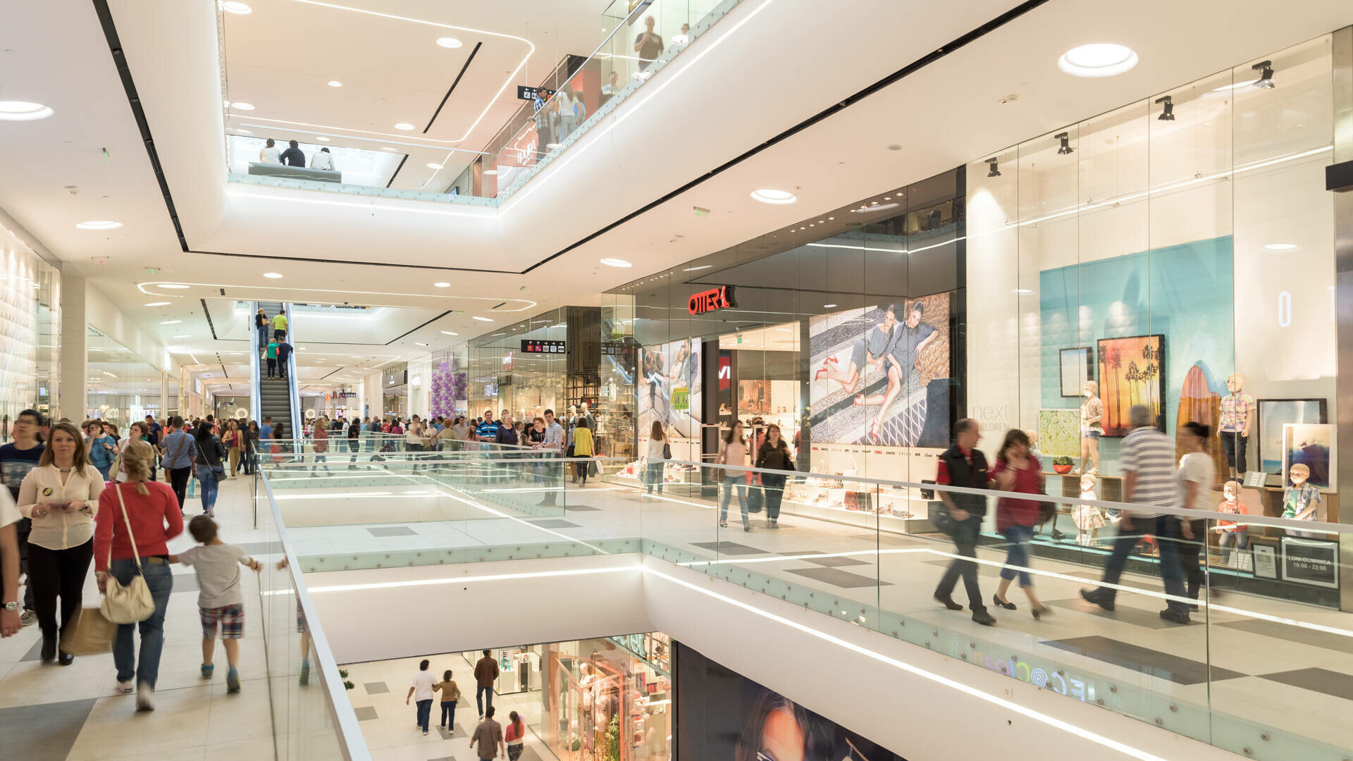 Apare cel mai mare mall din Rom&acirc;nia. Este afacerea unuia dintre cei mai controversați milionari