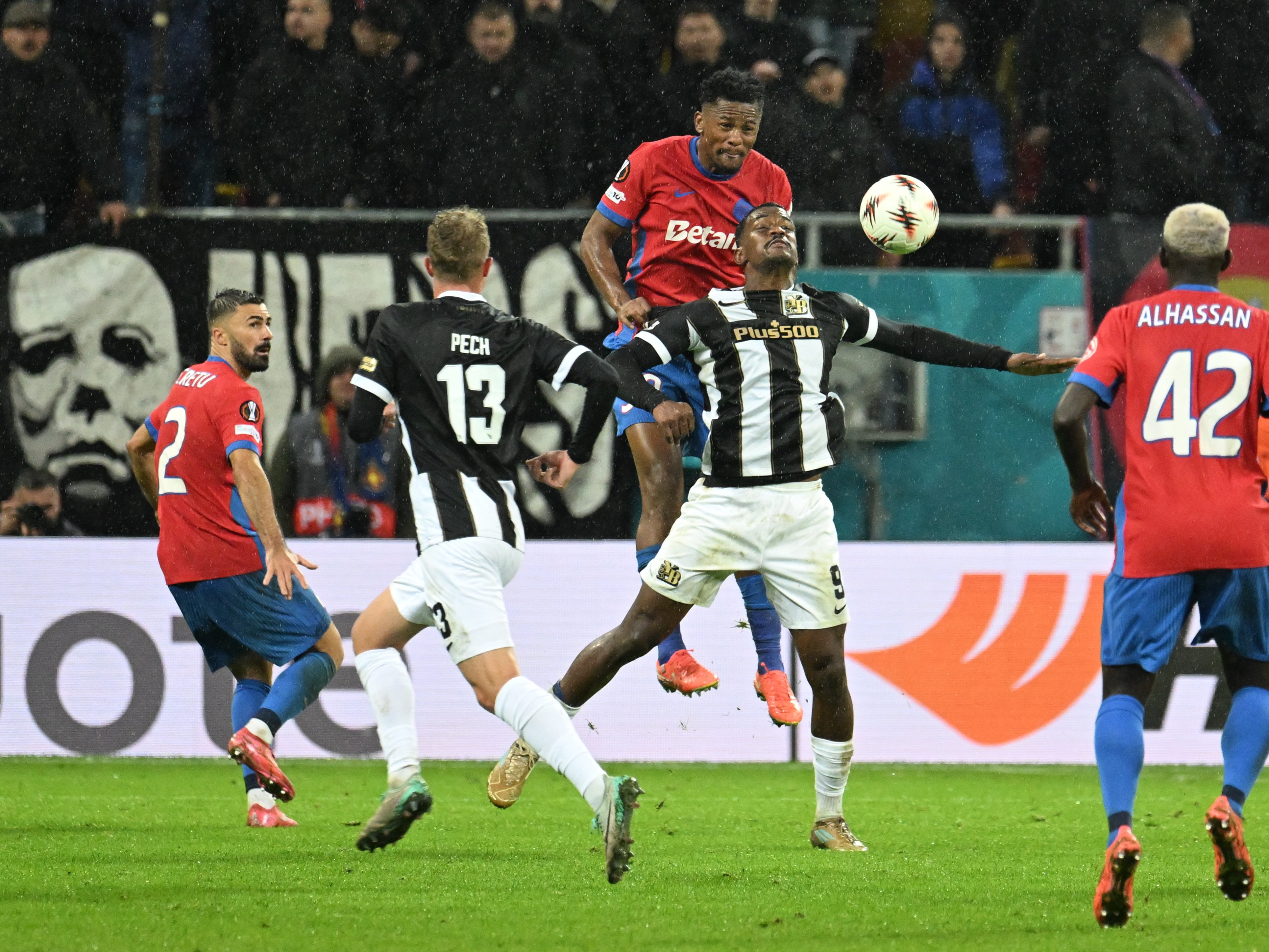 Dezastru la FCSB: după Popescu, un alt titular de bază poate rata tot sezonul!